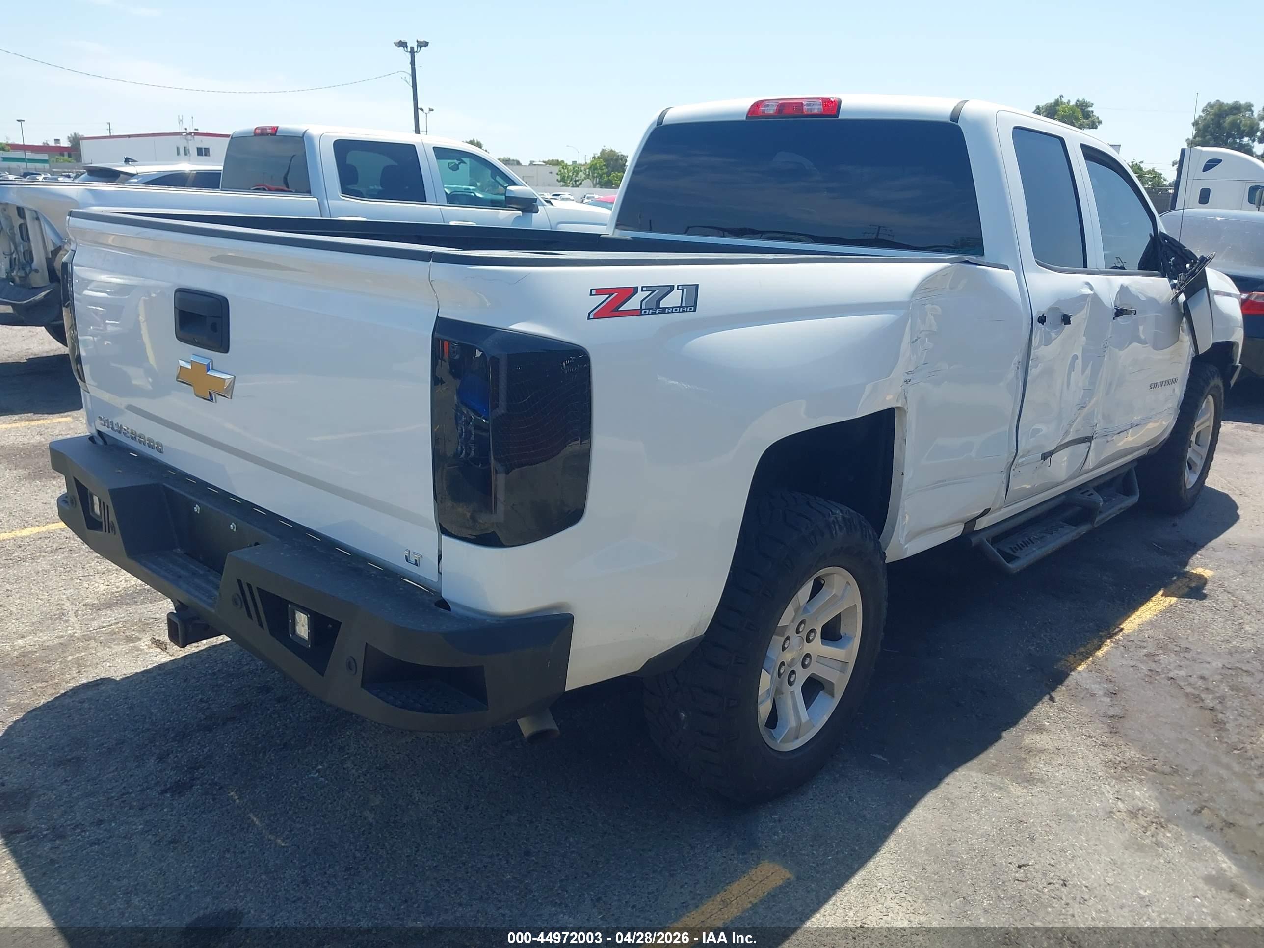 CHEVROLET SILVERADO image 4