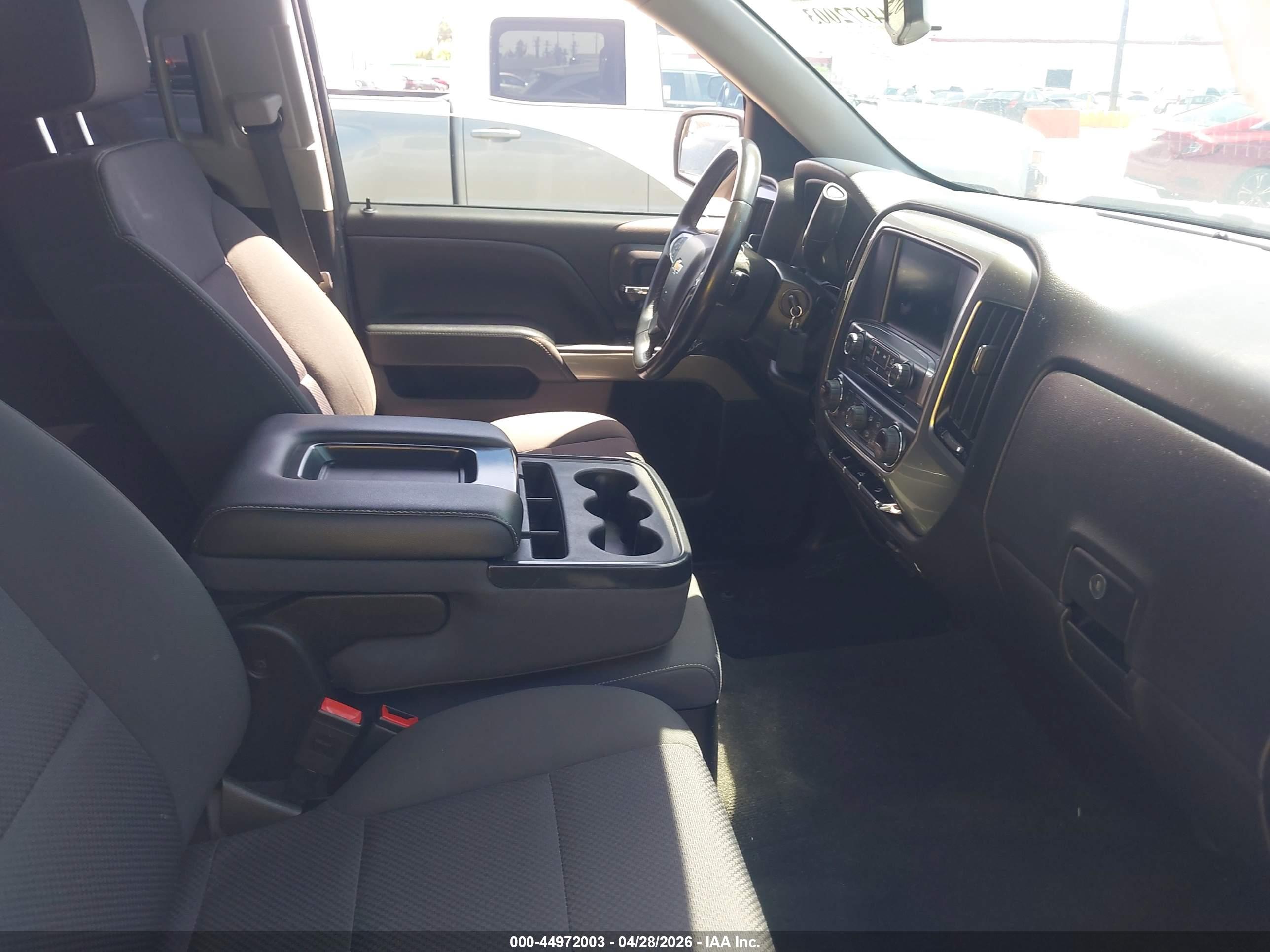CHEVROLET SILVERADO image 5