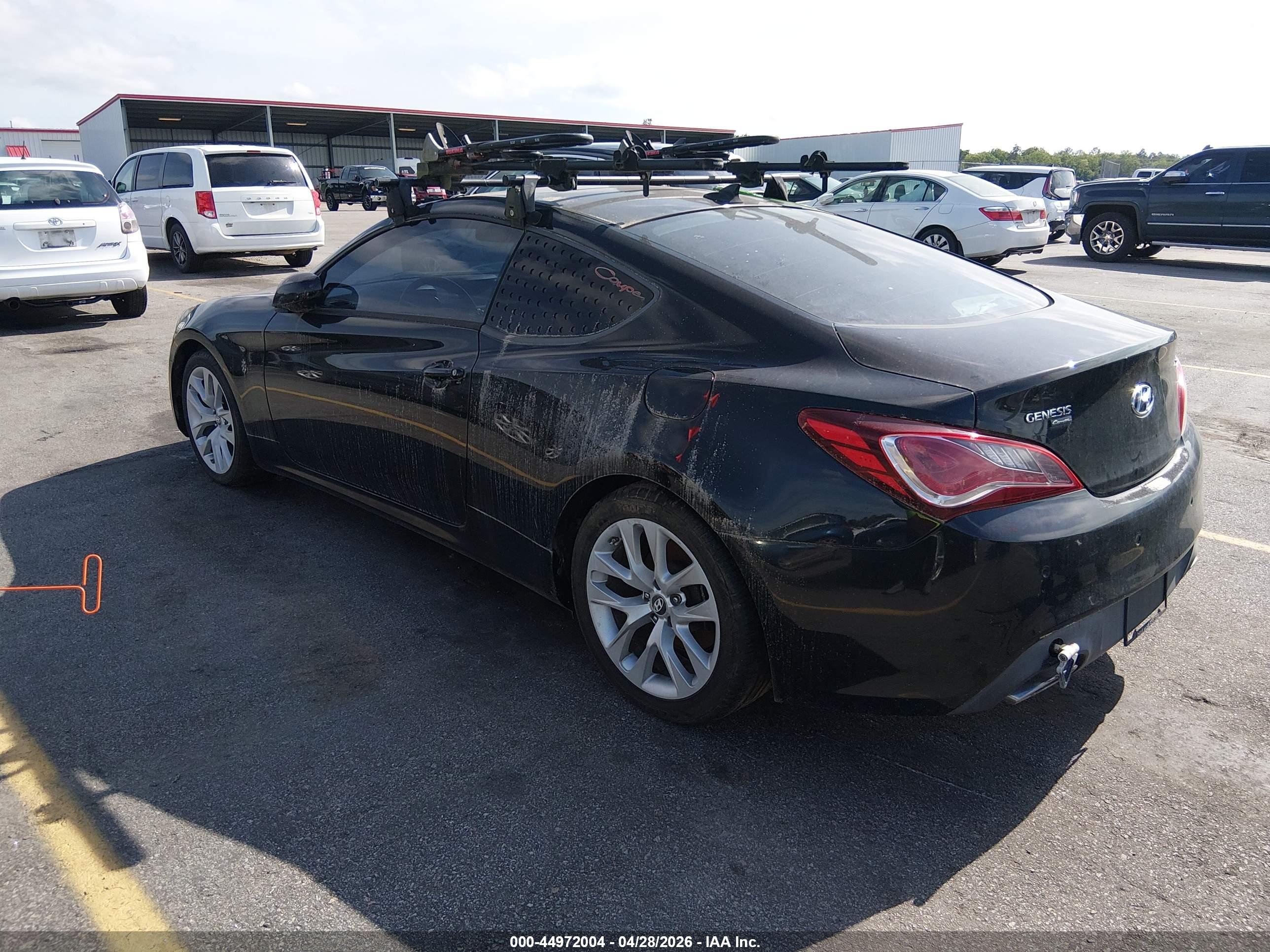 HYUNDAI GENESIS image 3