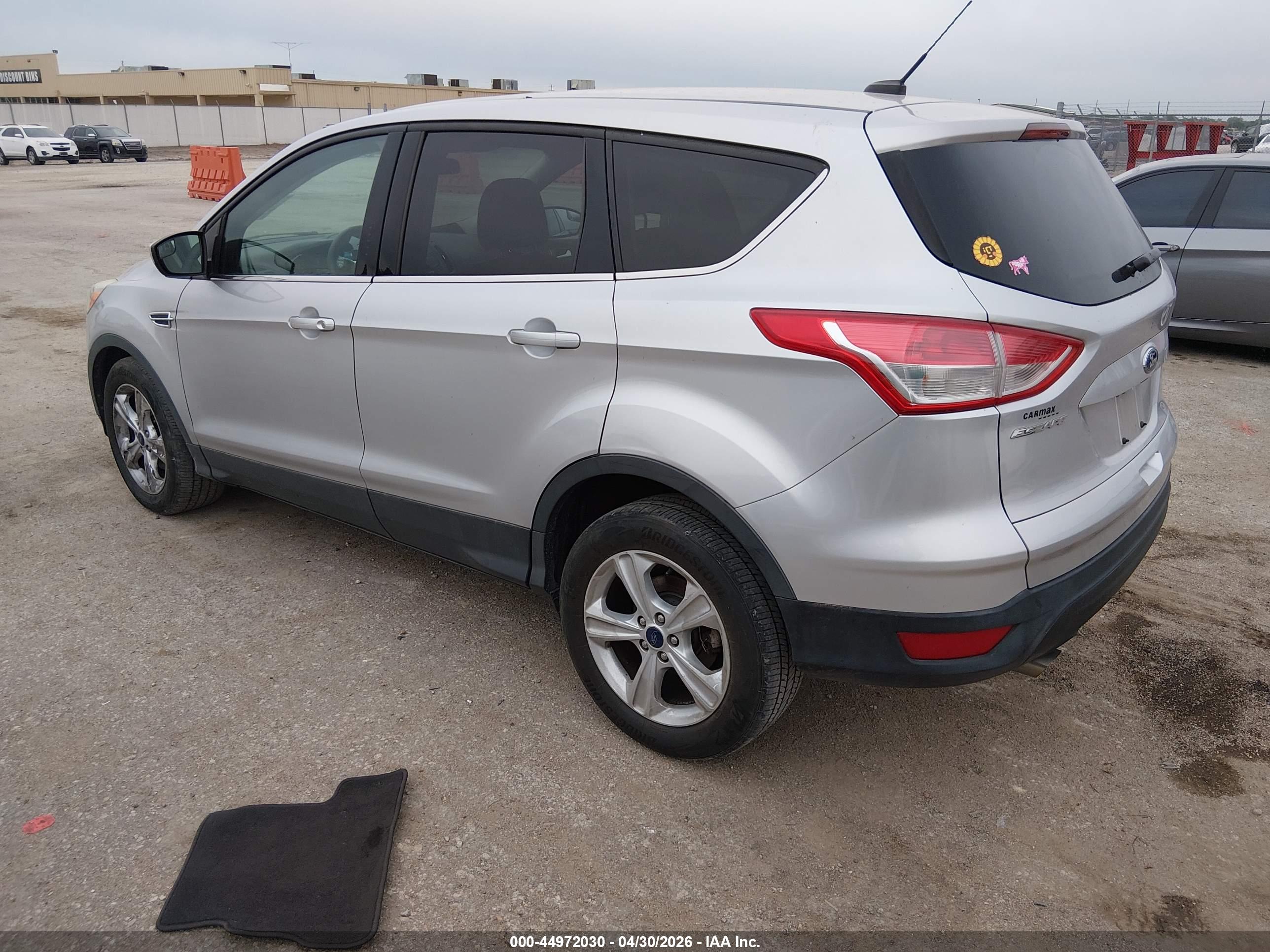 FORD ESCAPE image 3