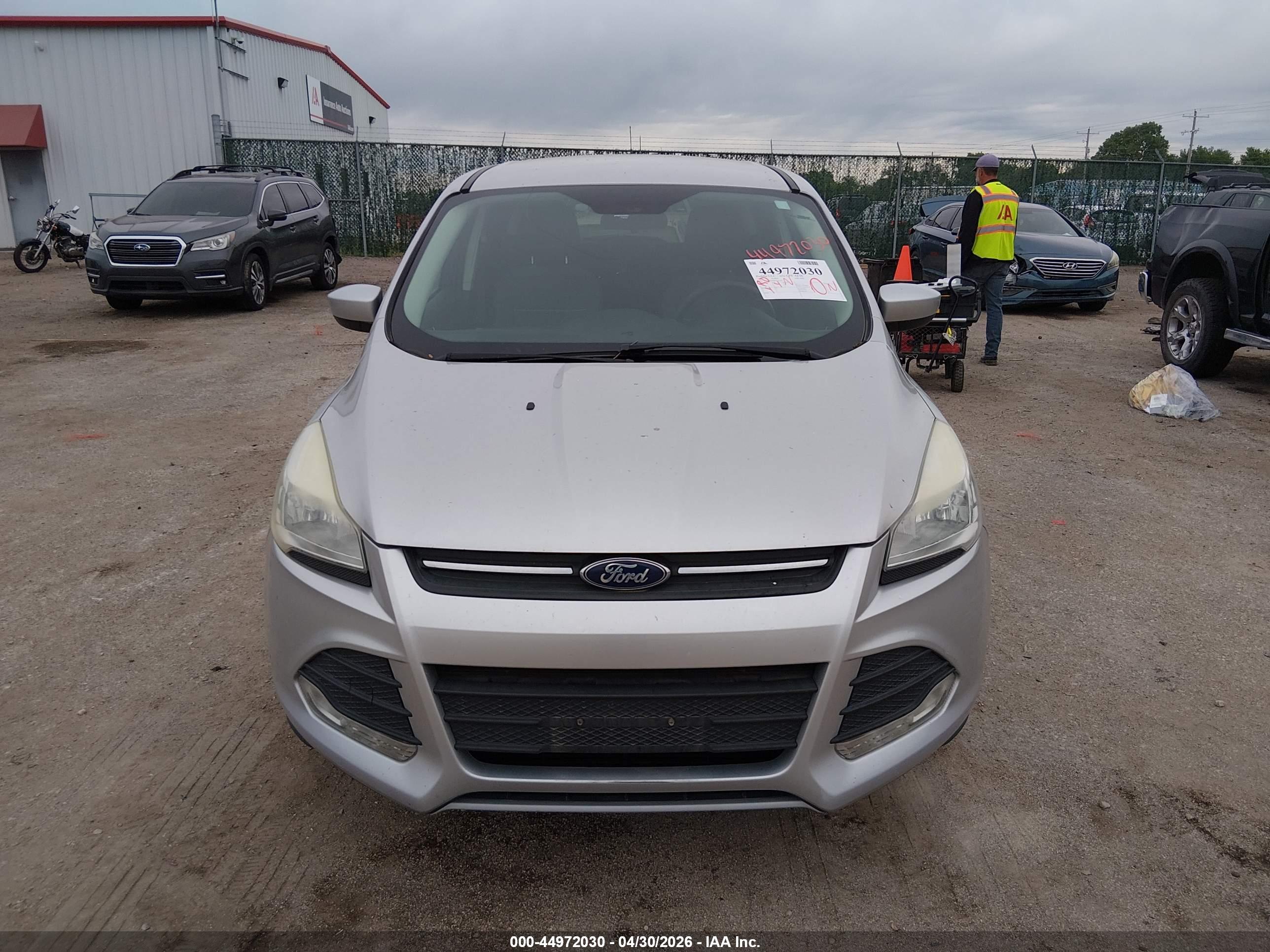 FORD ESCAPE image 6