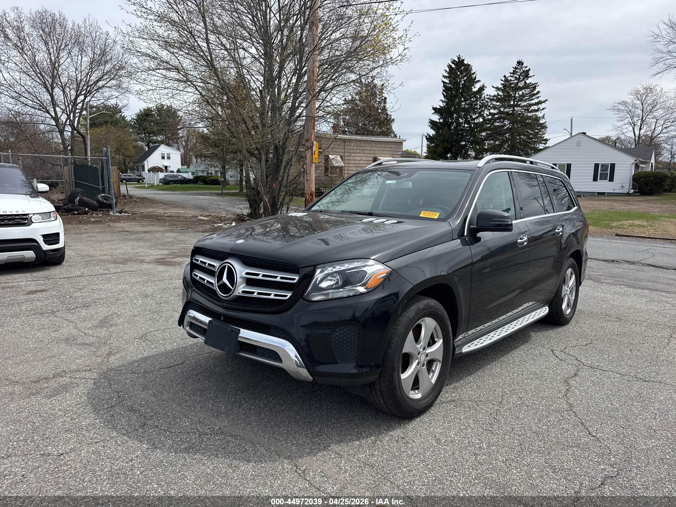 MERCEDES-BENZ GLS image 2