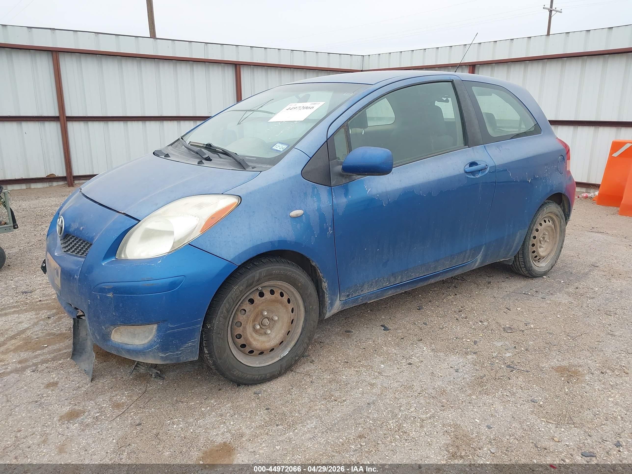 TOYOTA YARIS image 2
