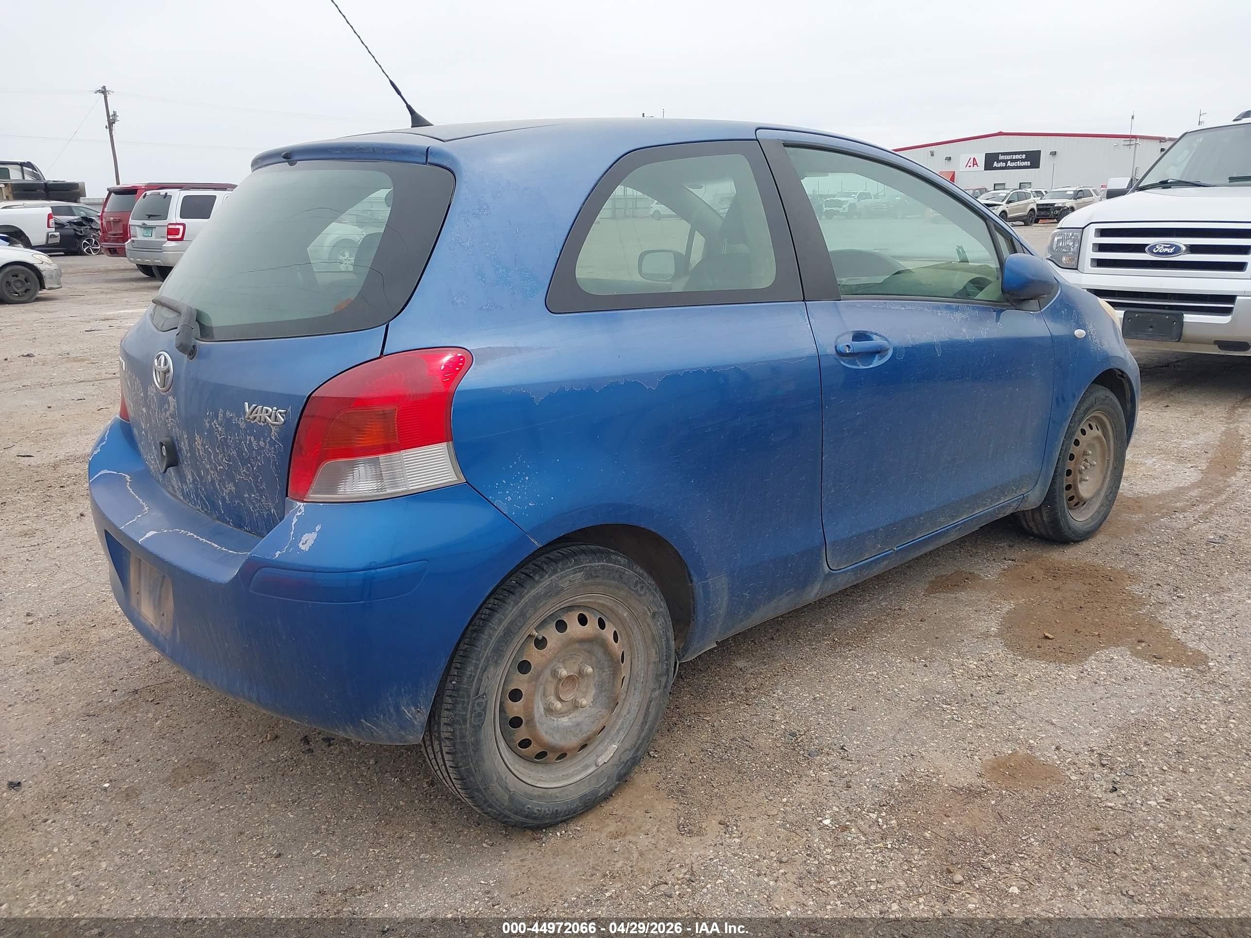 TOYOTA YARIS image 4