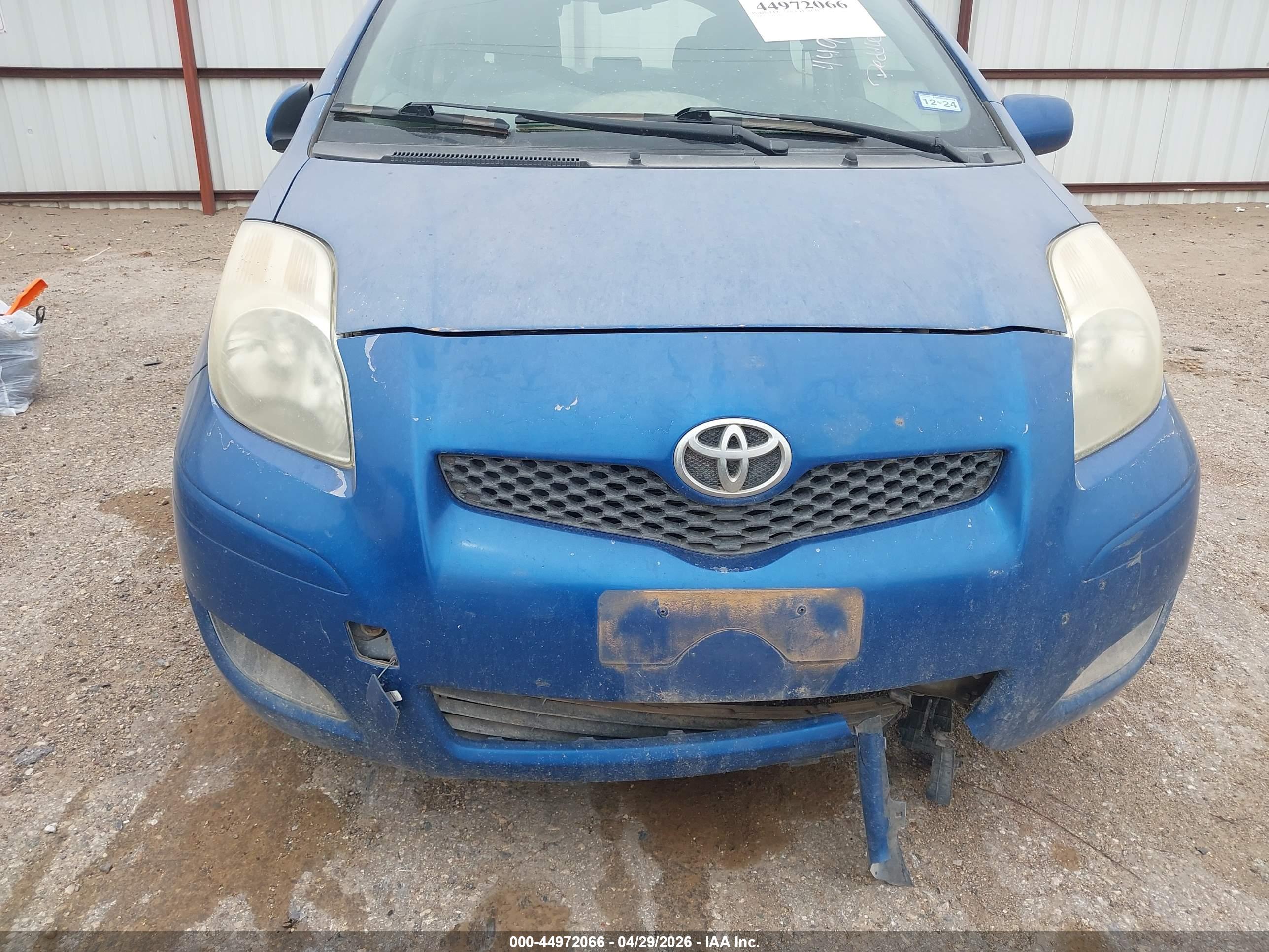 TOYOTA YARIS image 6