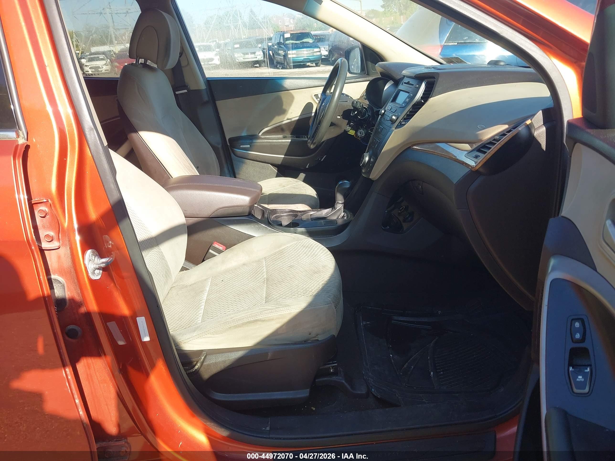 HYUNDAI SANTA image 5