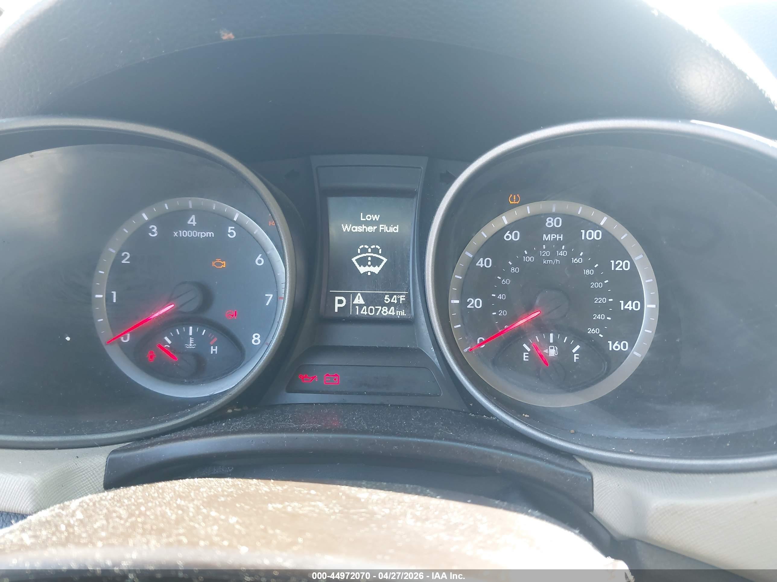 HYUNDAI SANTA image 7