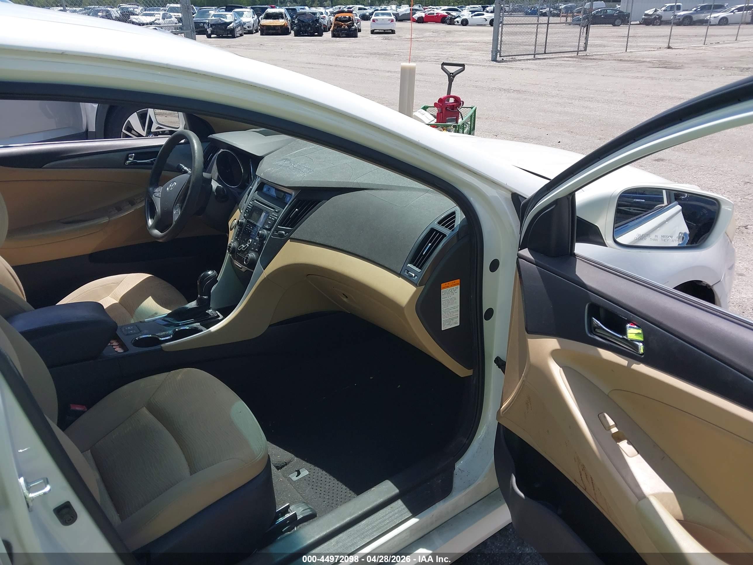 HYUNDAI SONATA image 5