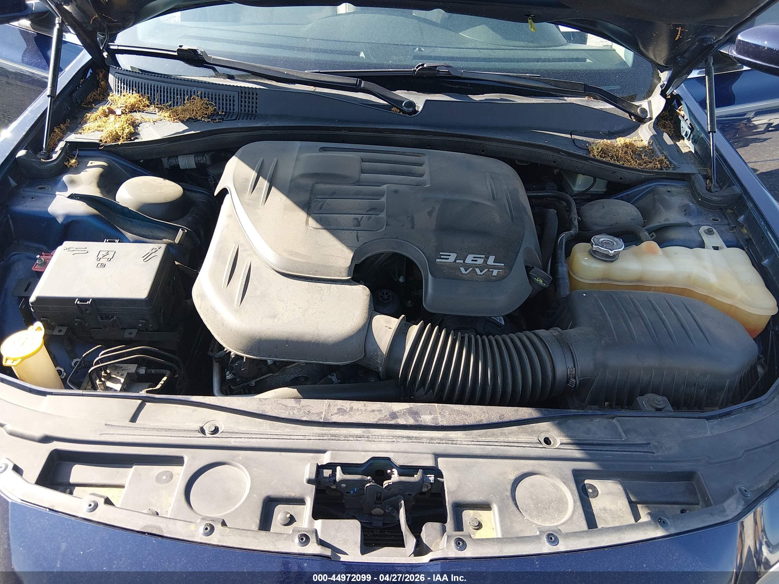 CHRYSLER 300 image 10