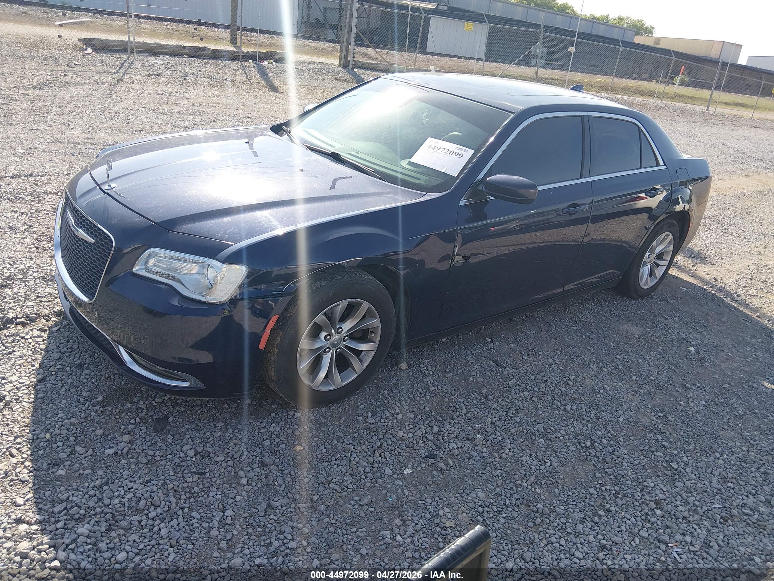 CHRYSLER 300 image 2