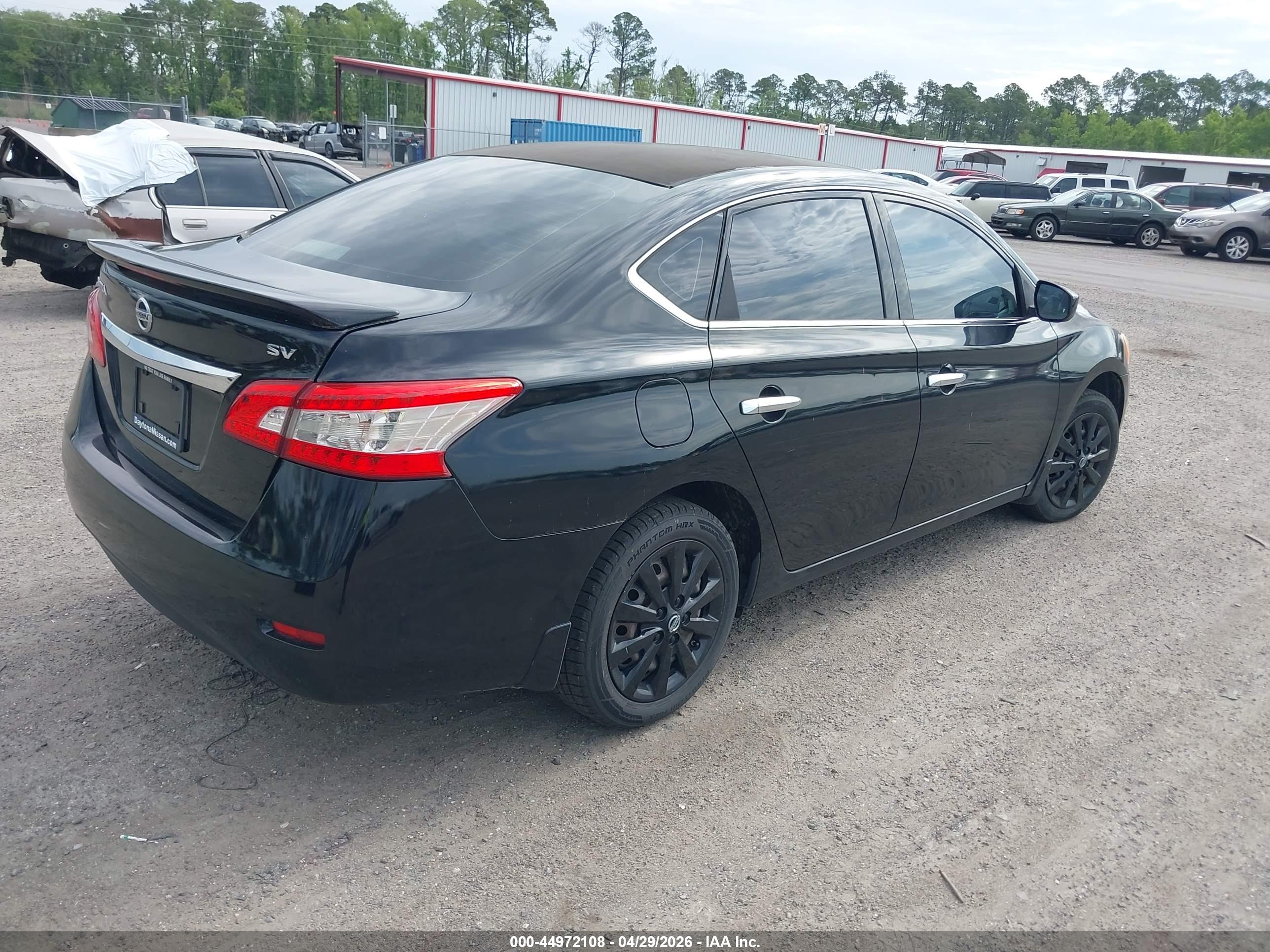 NISSAN SENTRA image 4