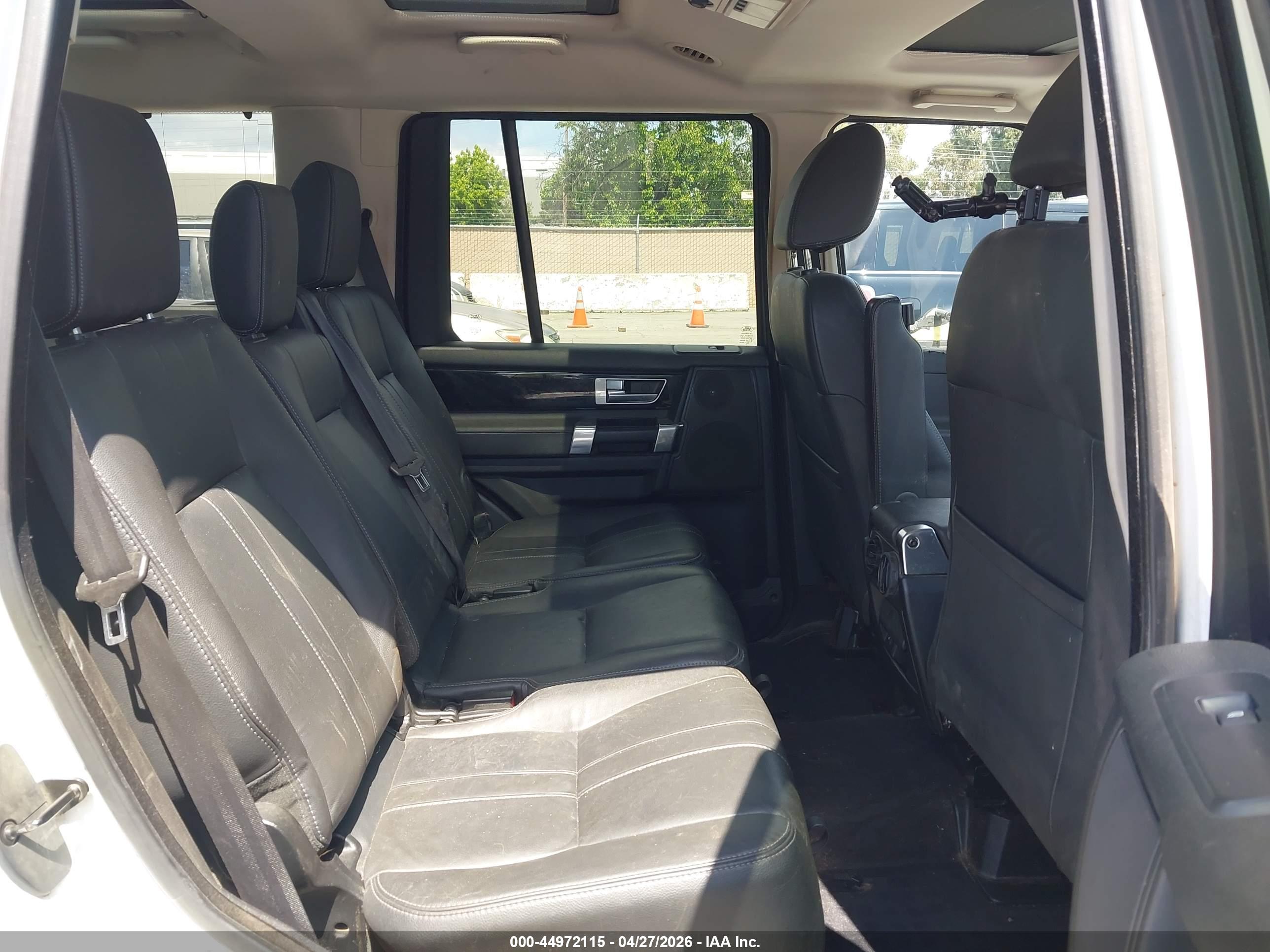 LAND ROVER image 8