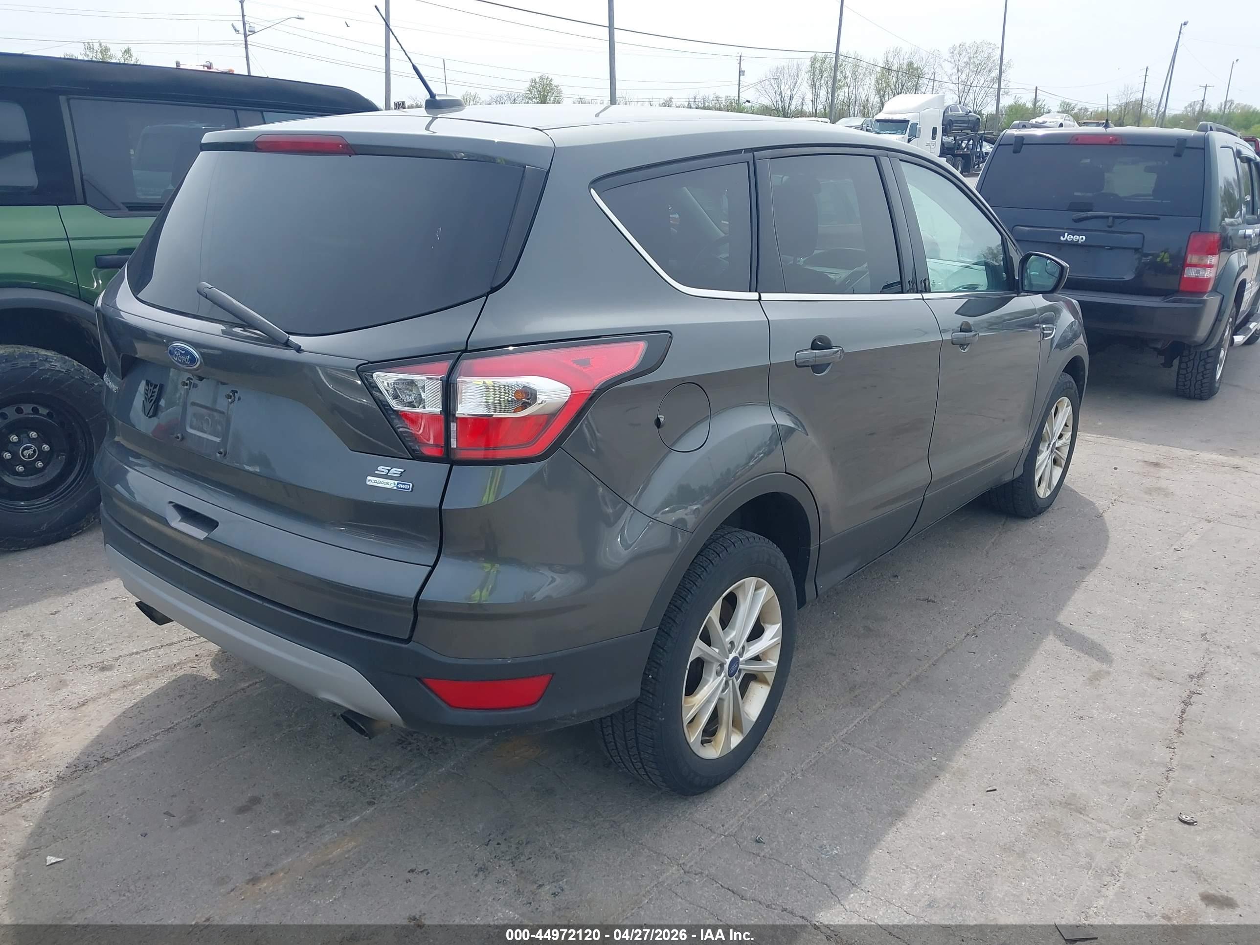 FORD ESCAPE image 4