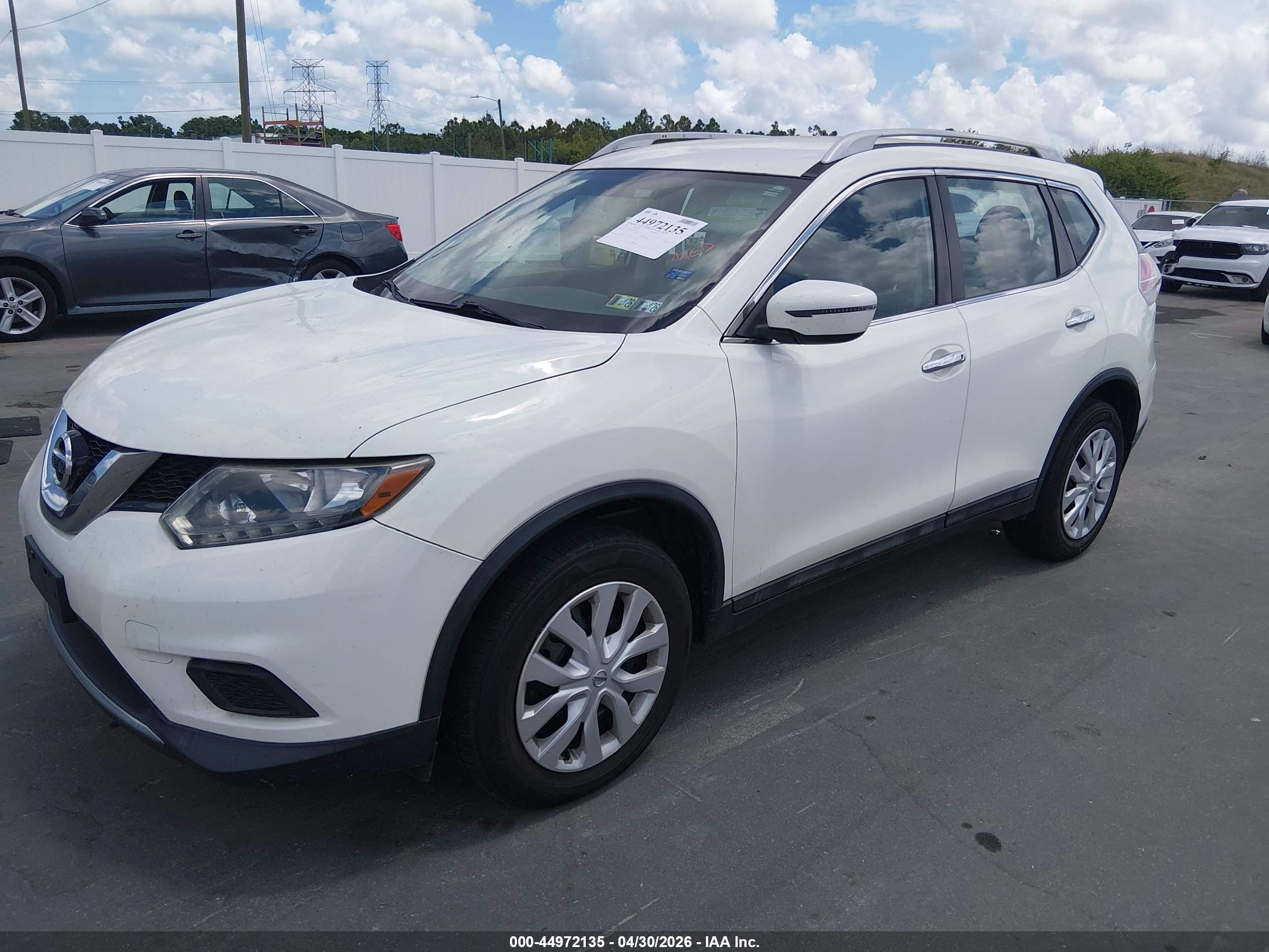 NISSAN ROGUE image 2