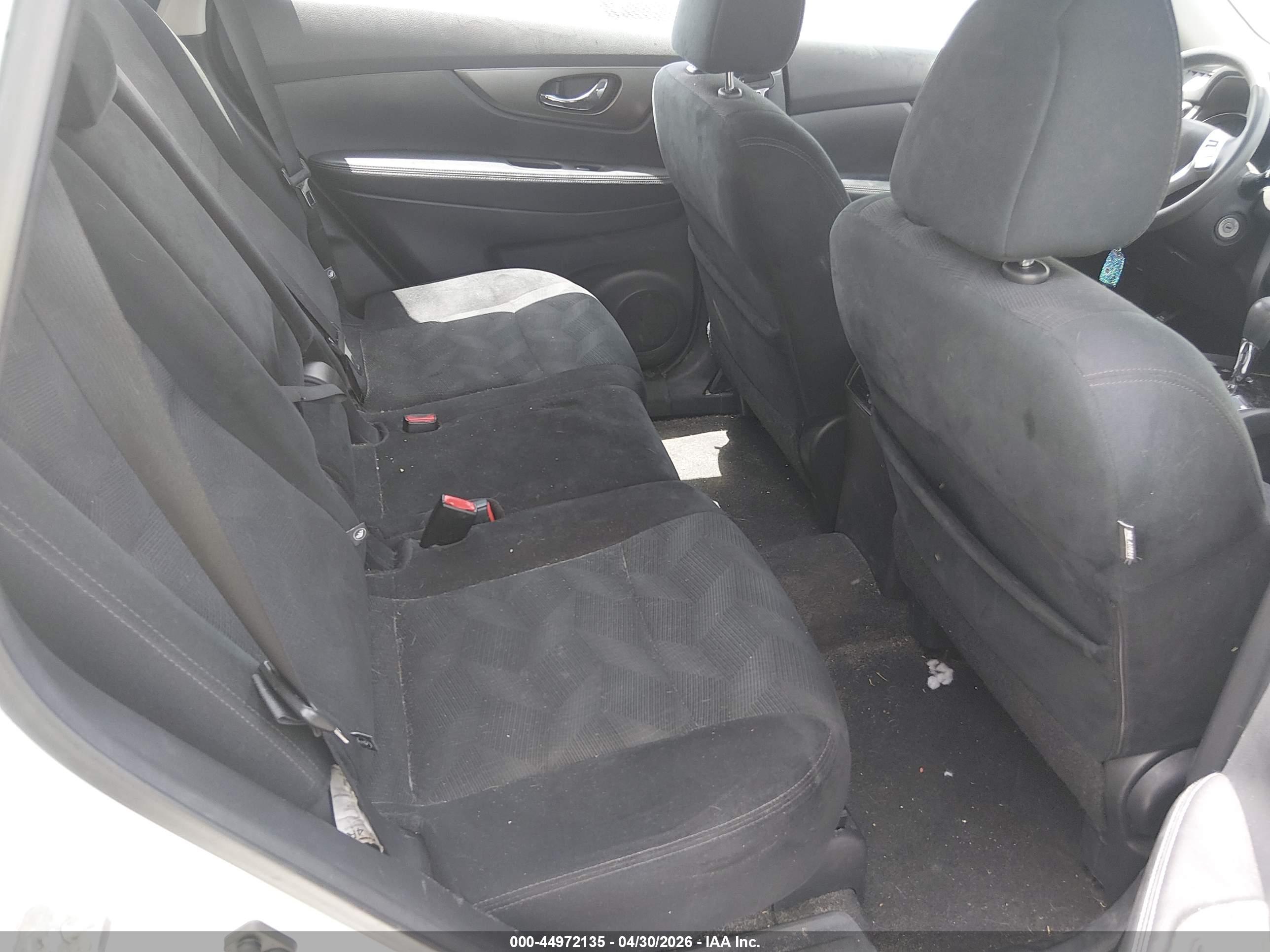 NISSAN ROGUE image 8