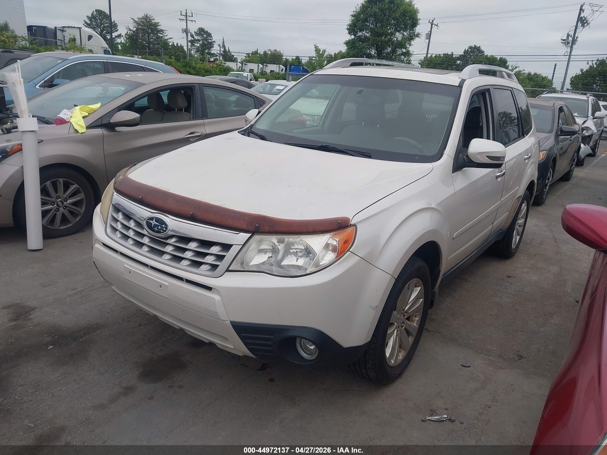 SUBARU FORESTER image 2