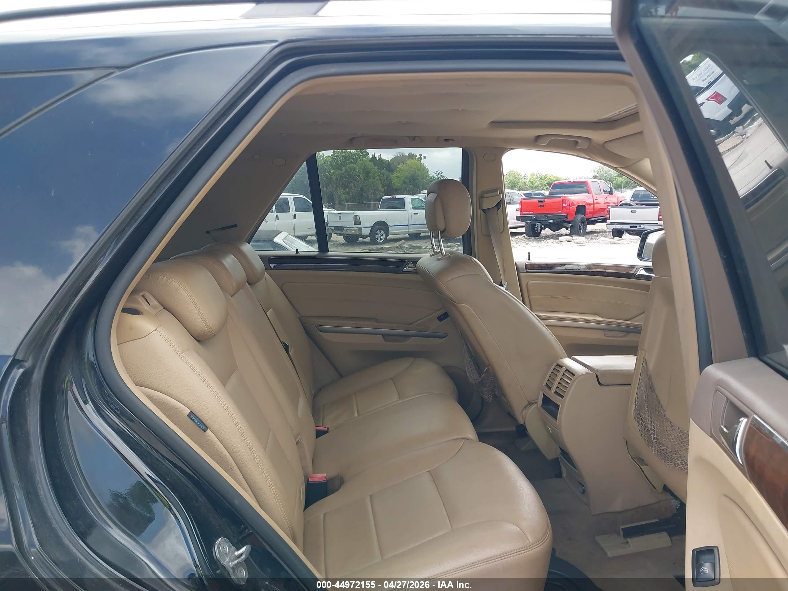 MERCEDES-BENZ ML image 8