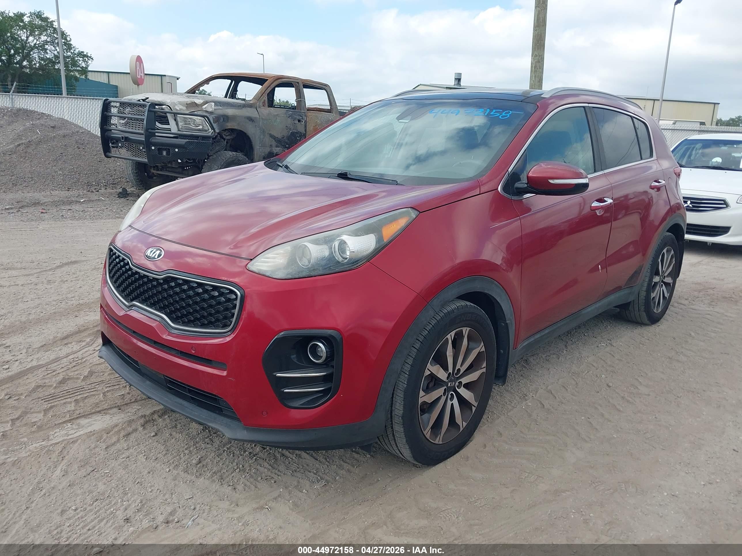 KIA SPORTAGE image 2