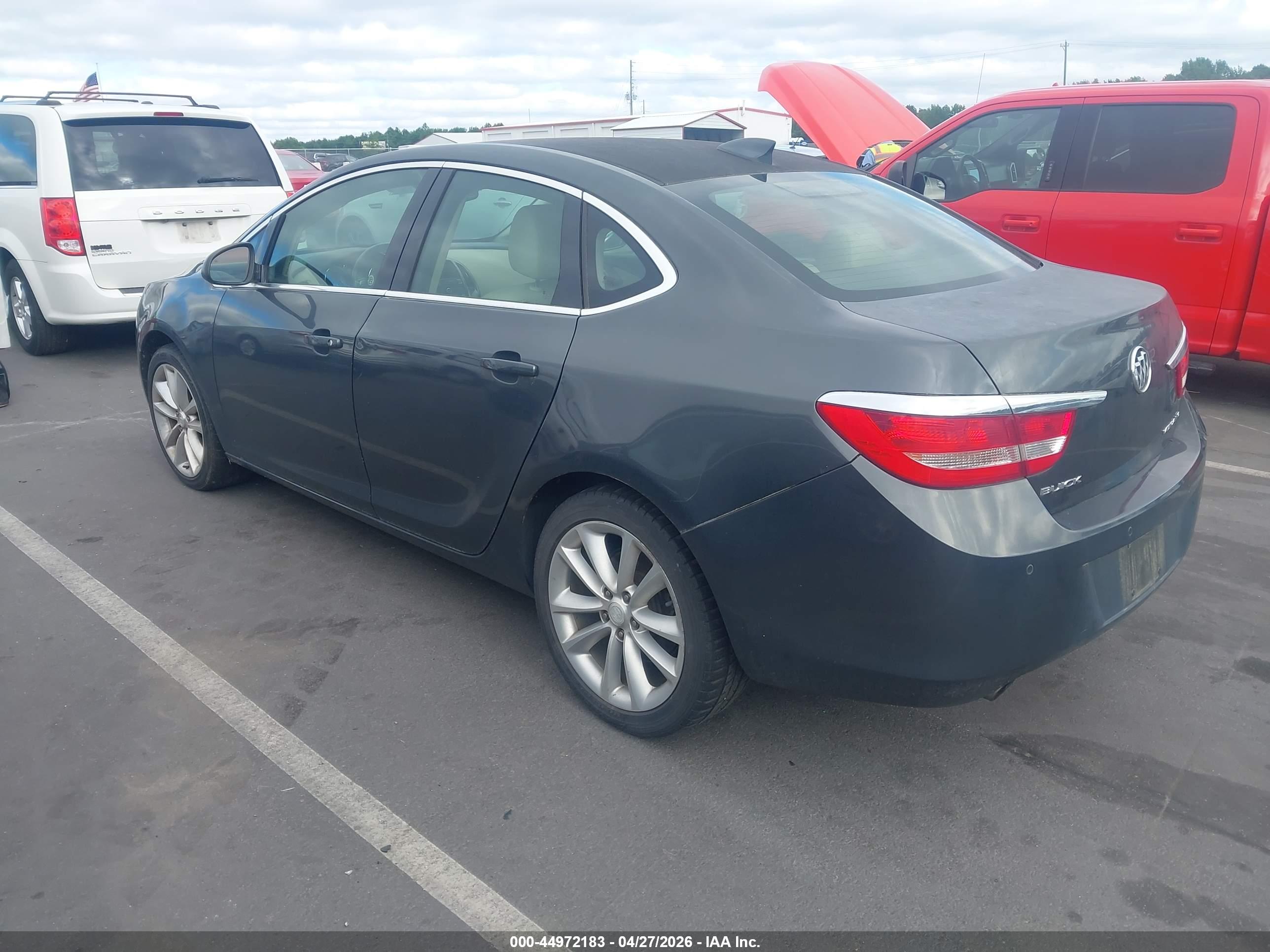 BUICK VERANO image 3
