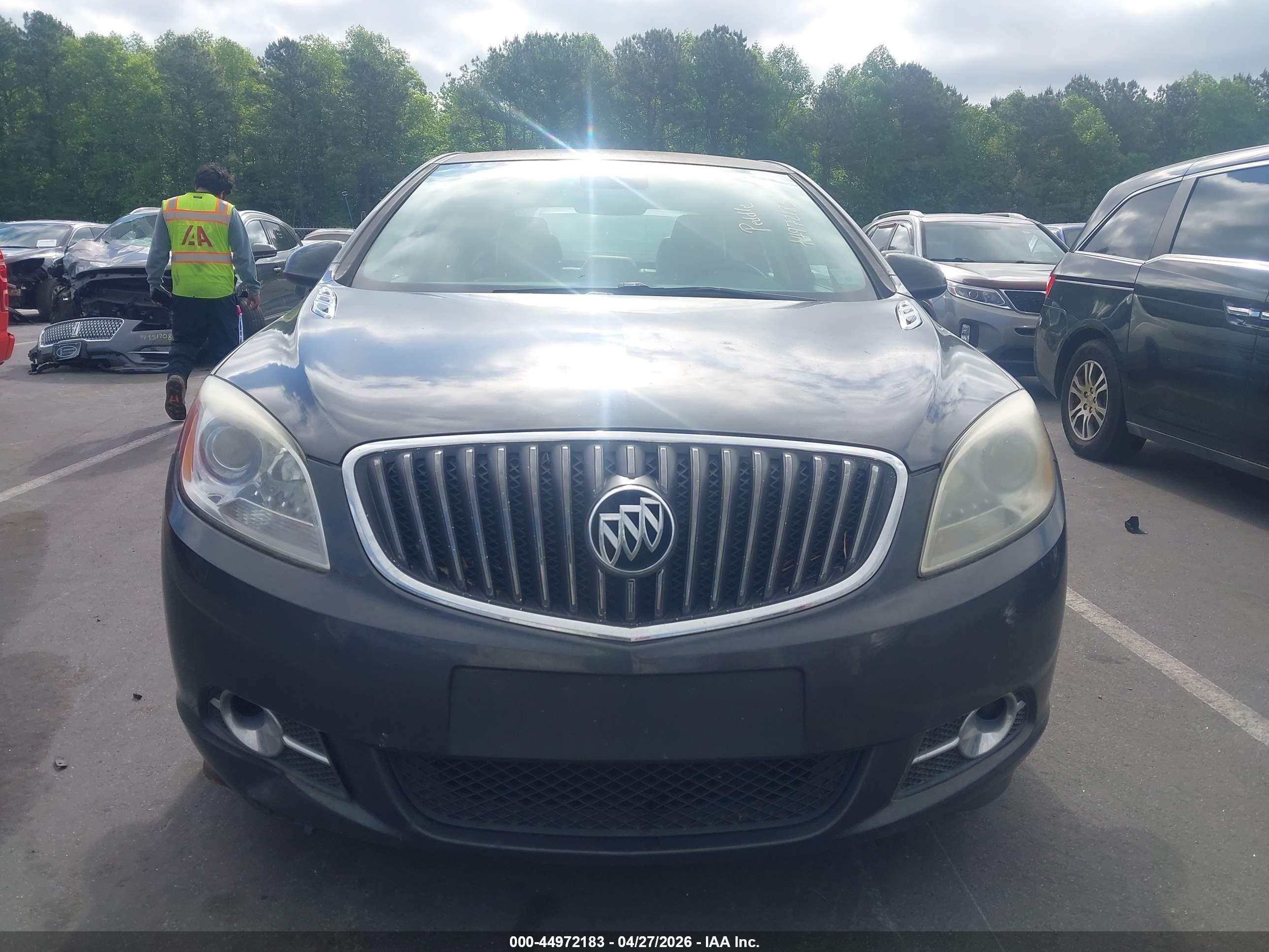 BUICK VERANO image 6