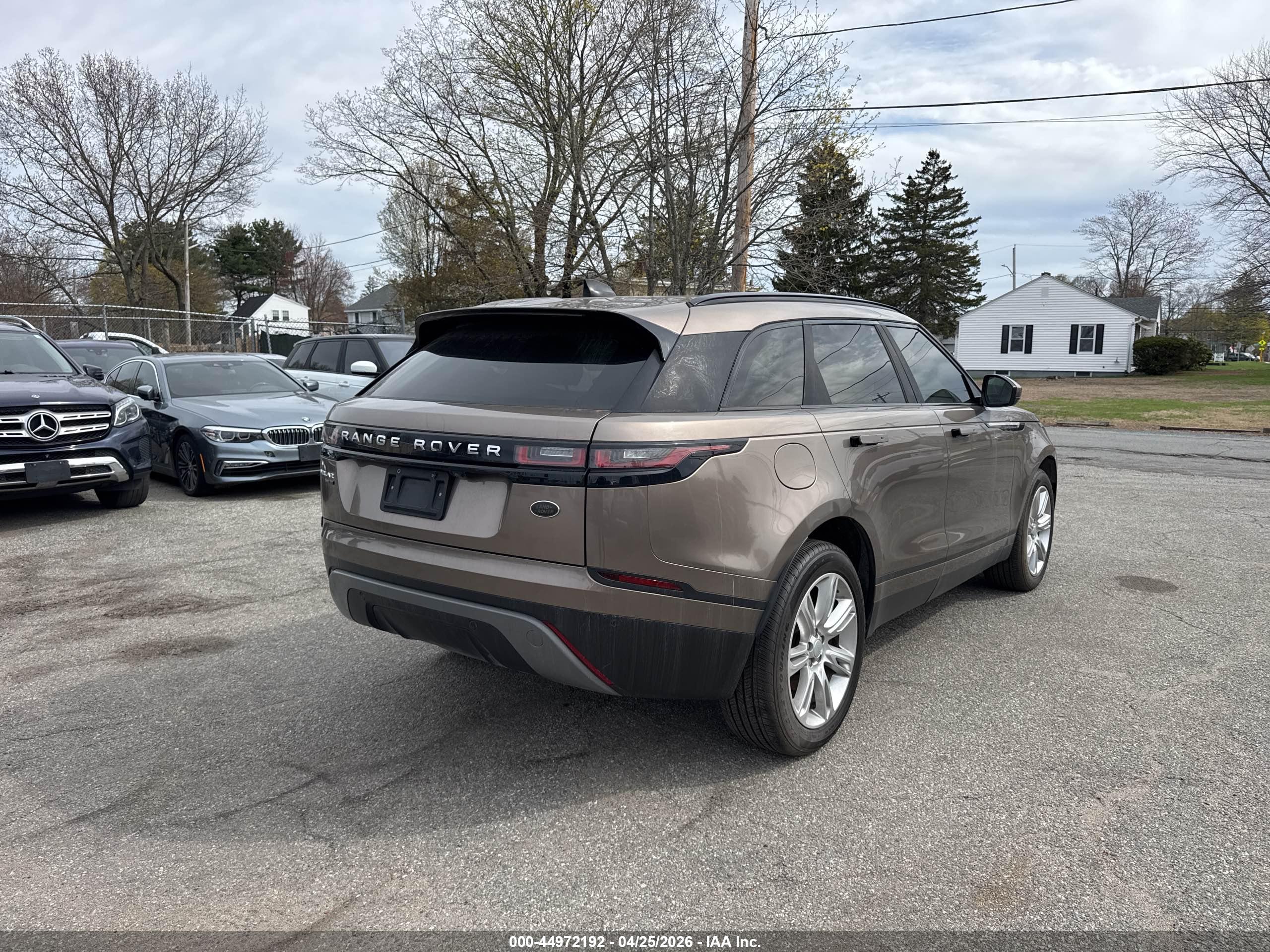 LAND ROVER image 4