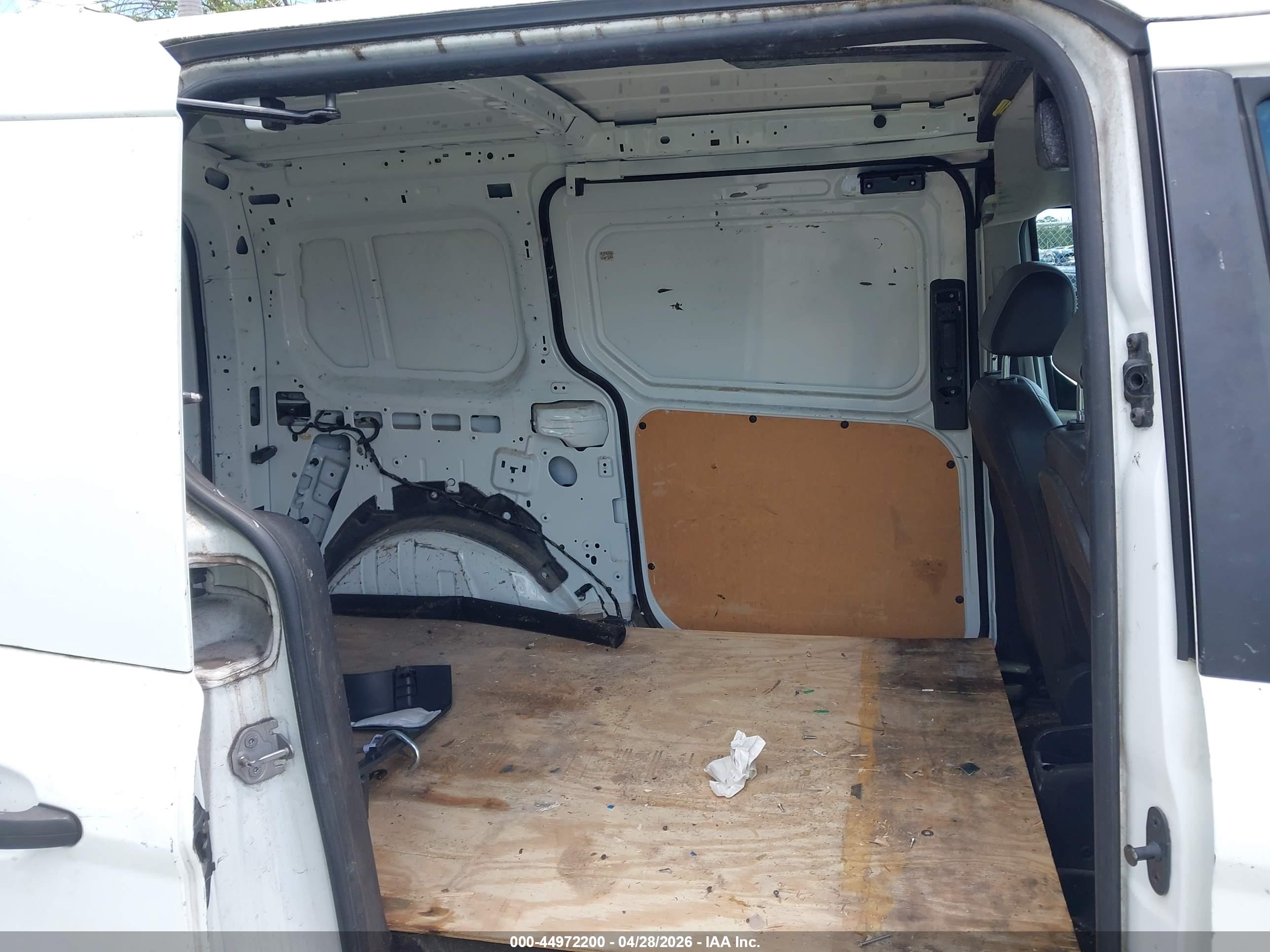 FORD TRANSIT image 8