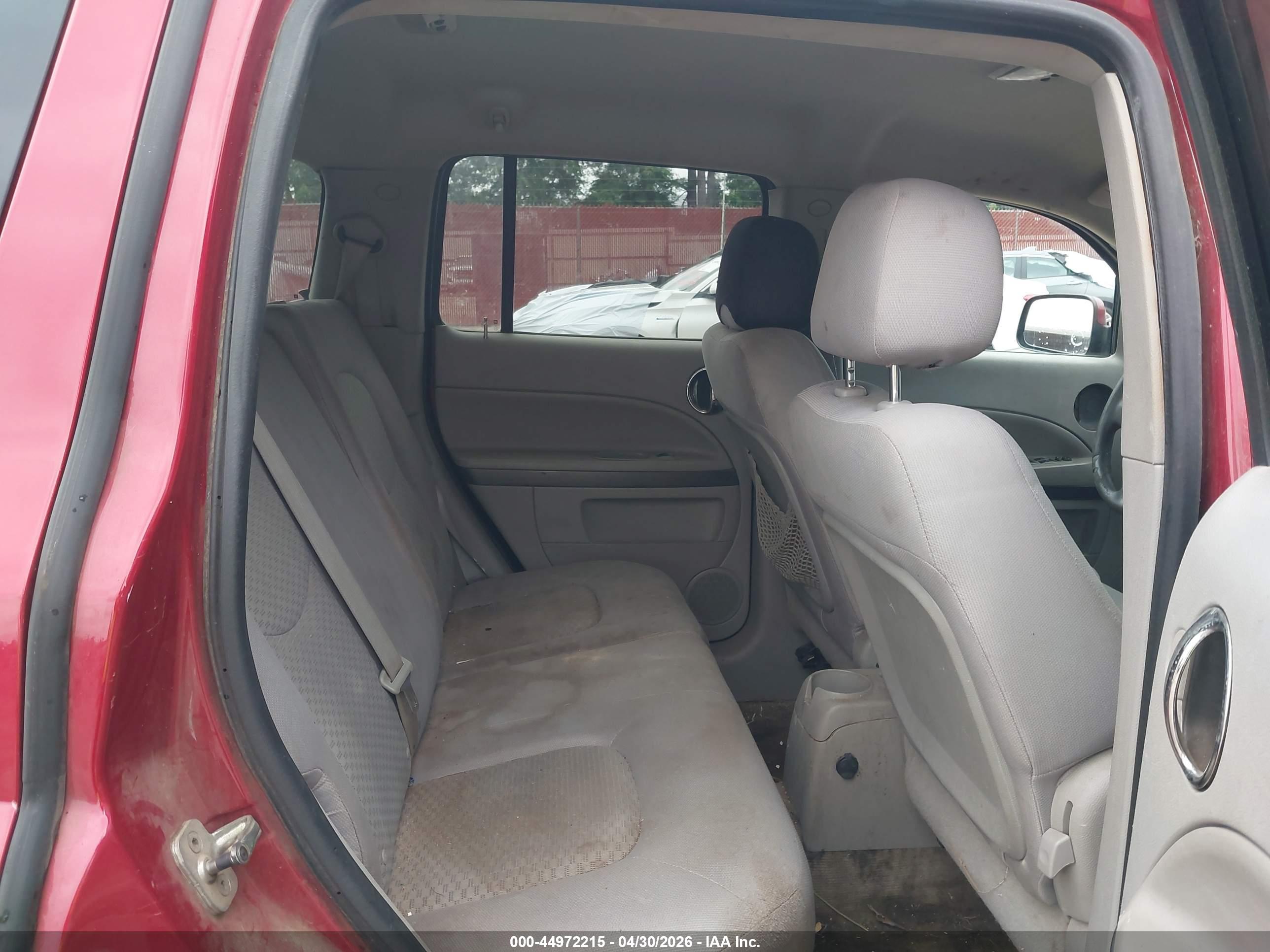 CHEVROLET HHR image 8