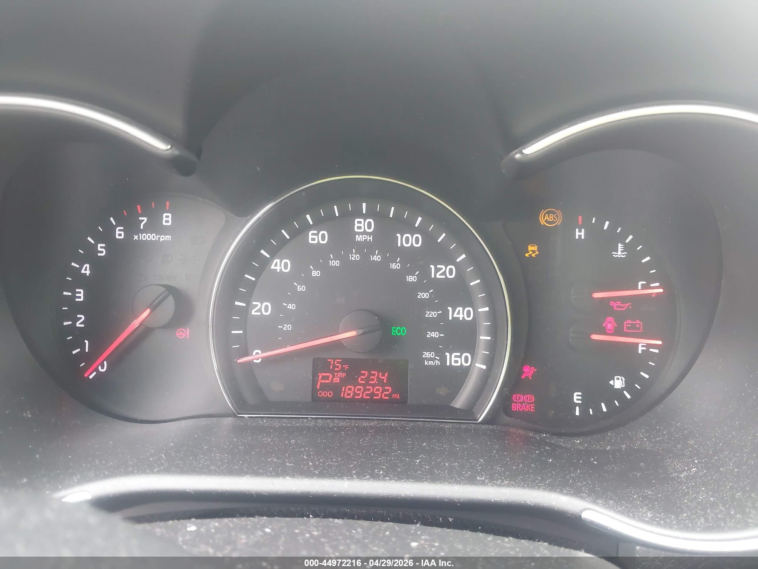 KIA SORENTO image 7