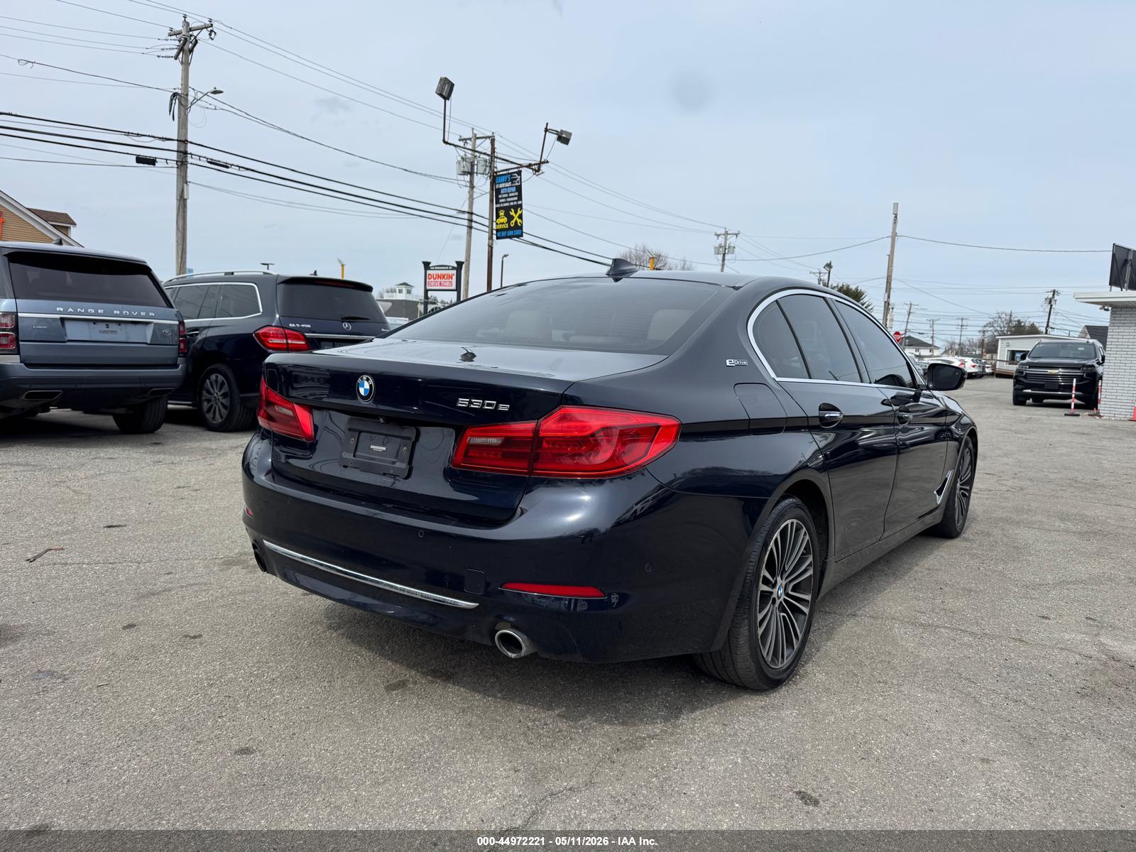 BMW 530E image 4