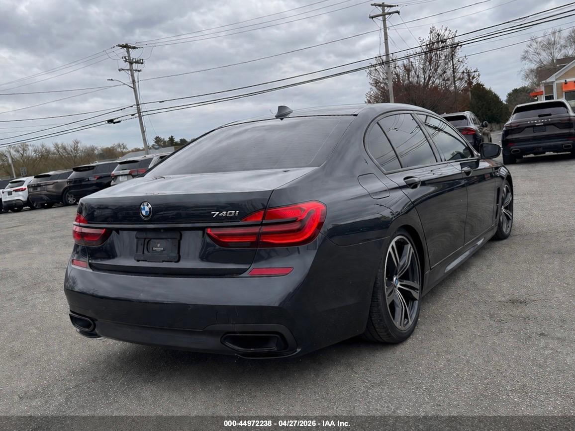 BMW 740I image 4