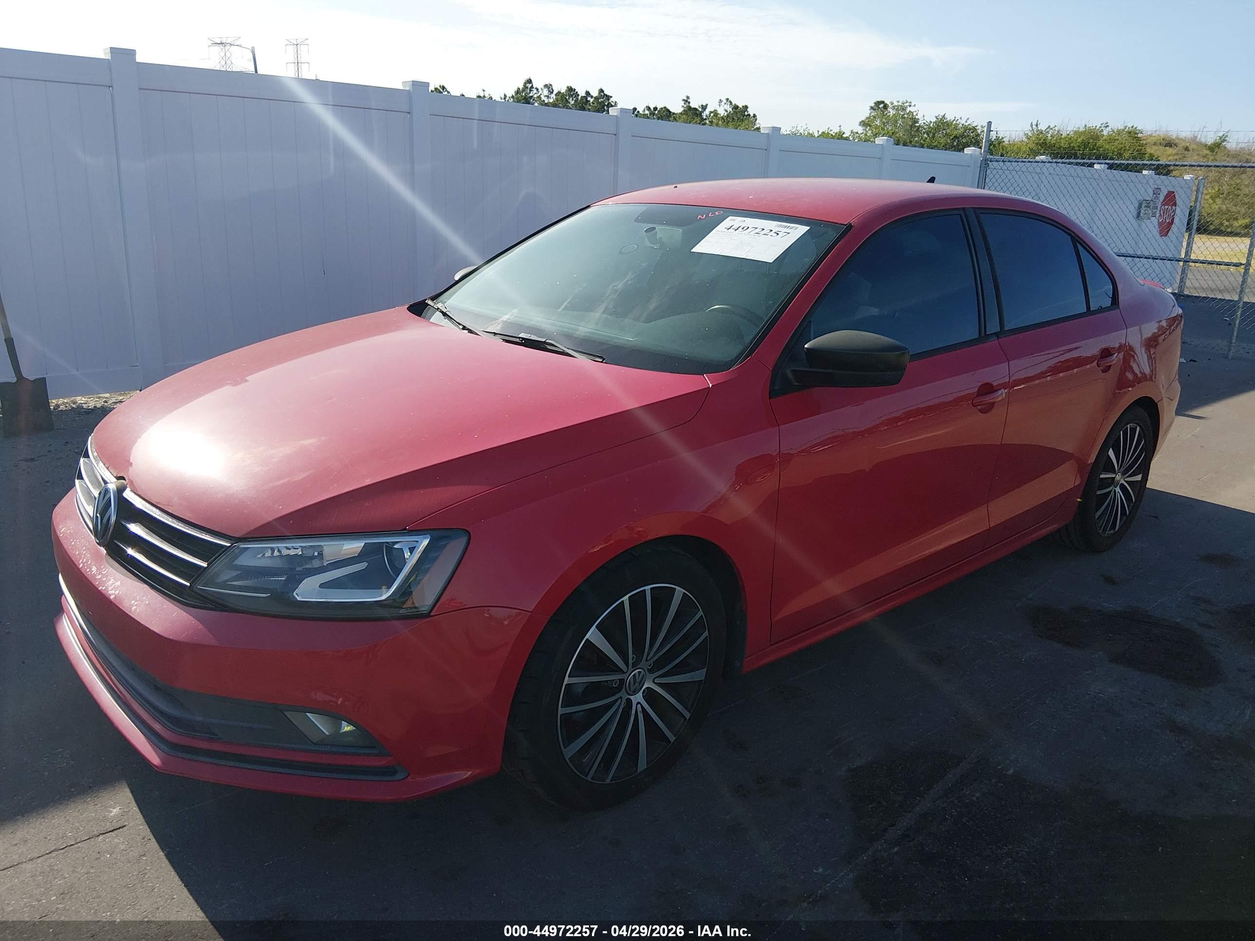 VOLKSWAGEN JETTA image 2