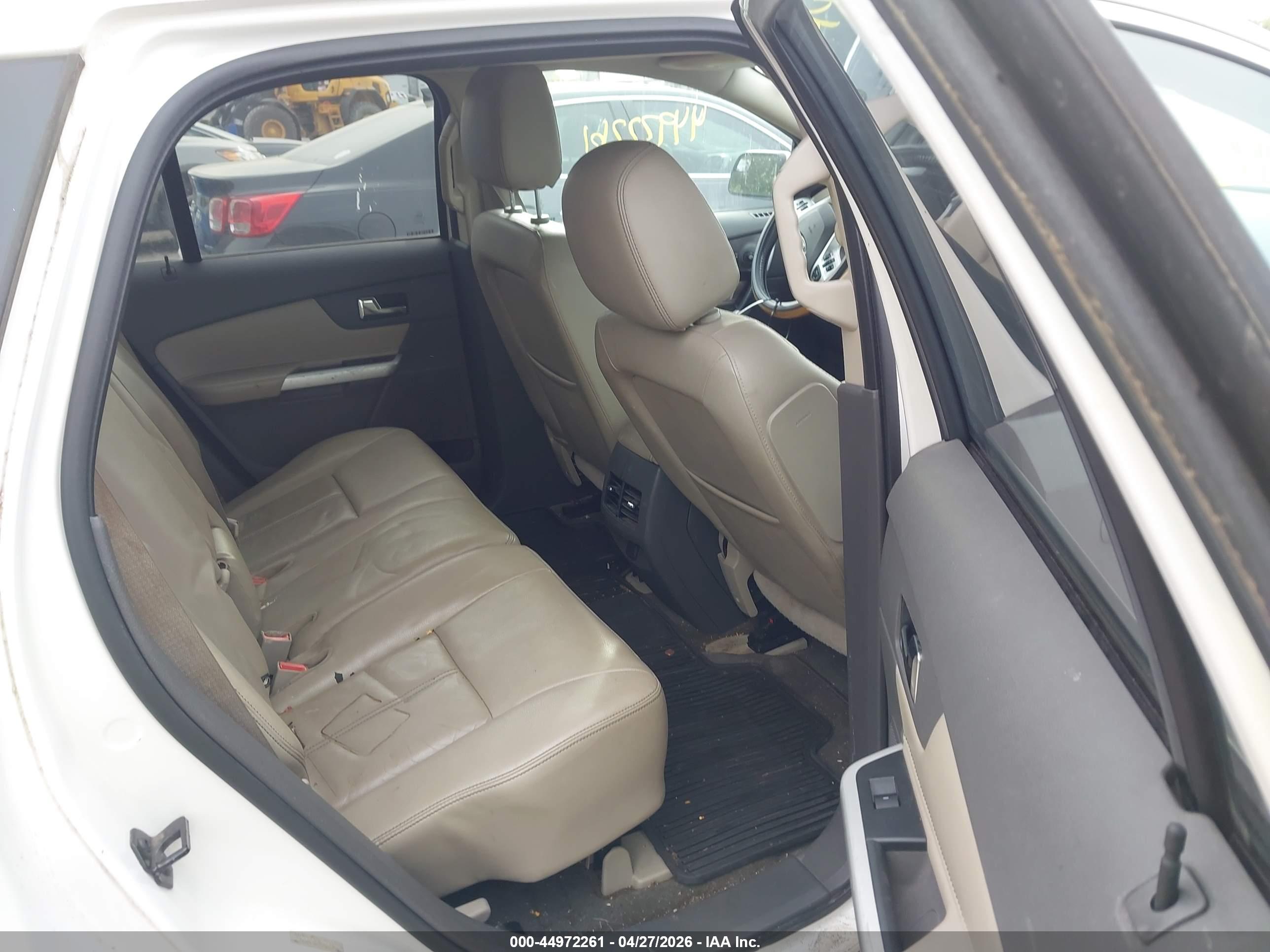 FORD EDGE image 8