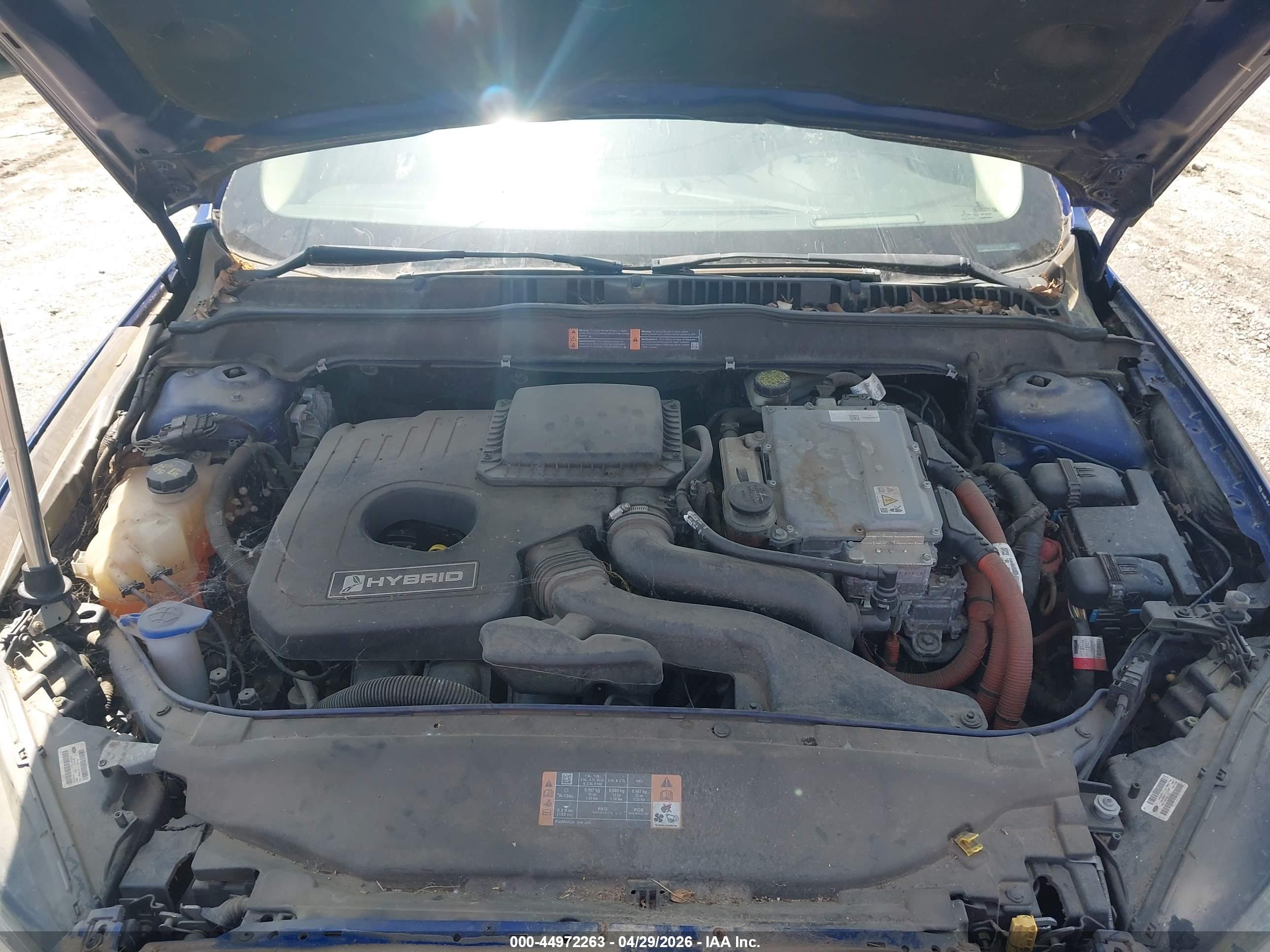 FORD FUSION image 10