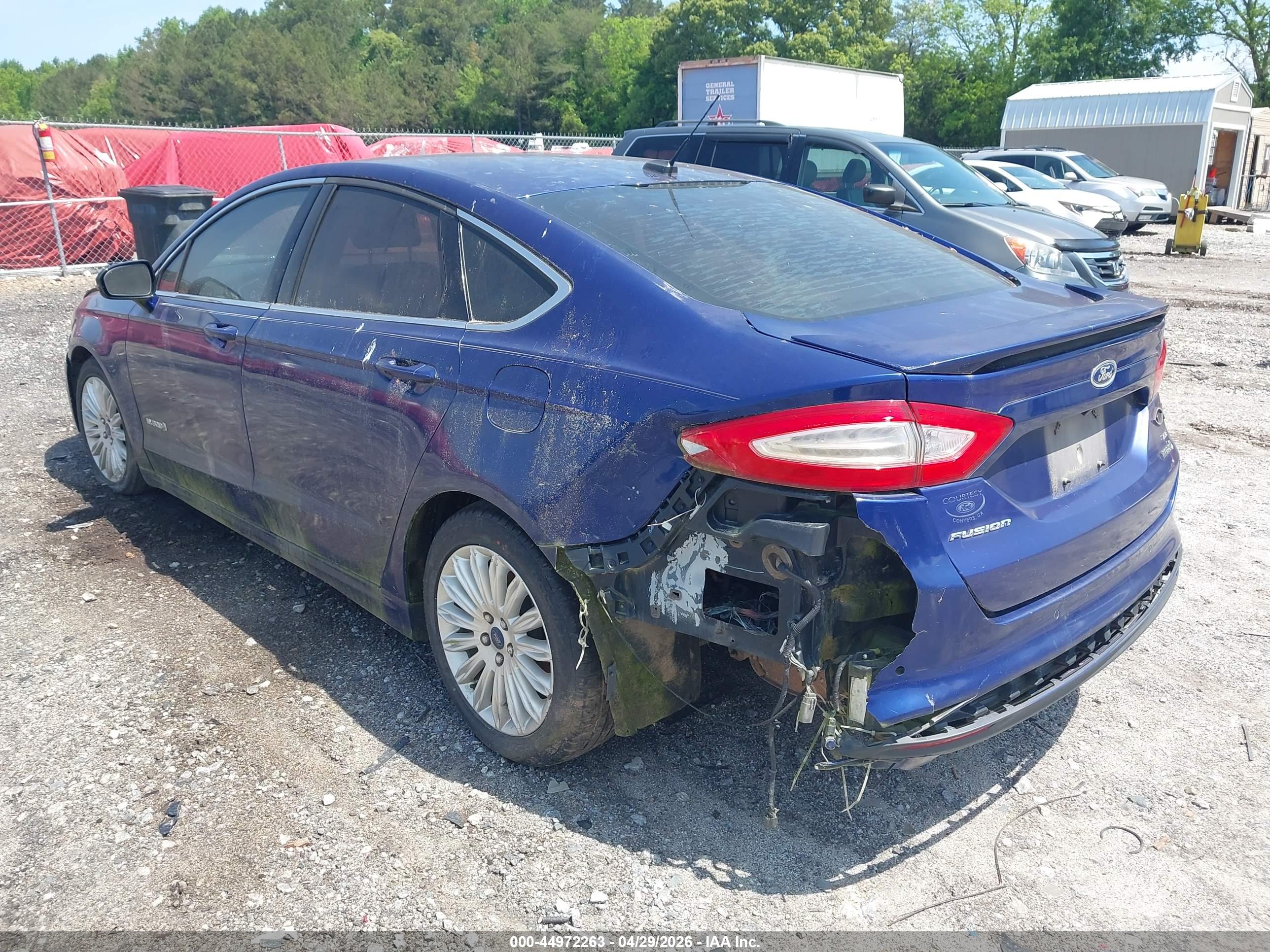FORD FUSION image 3