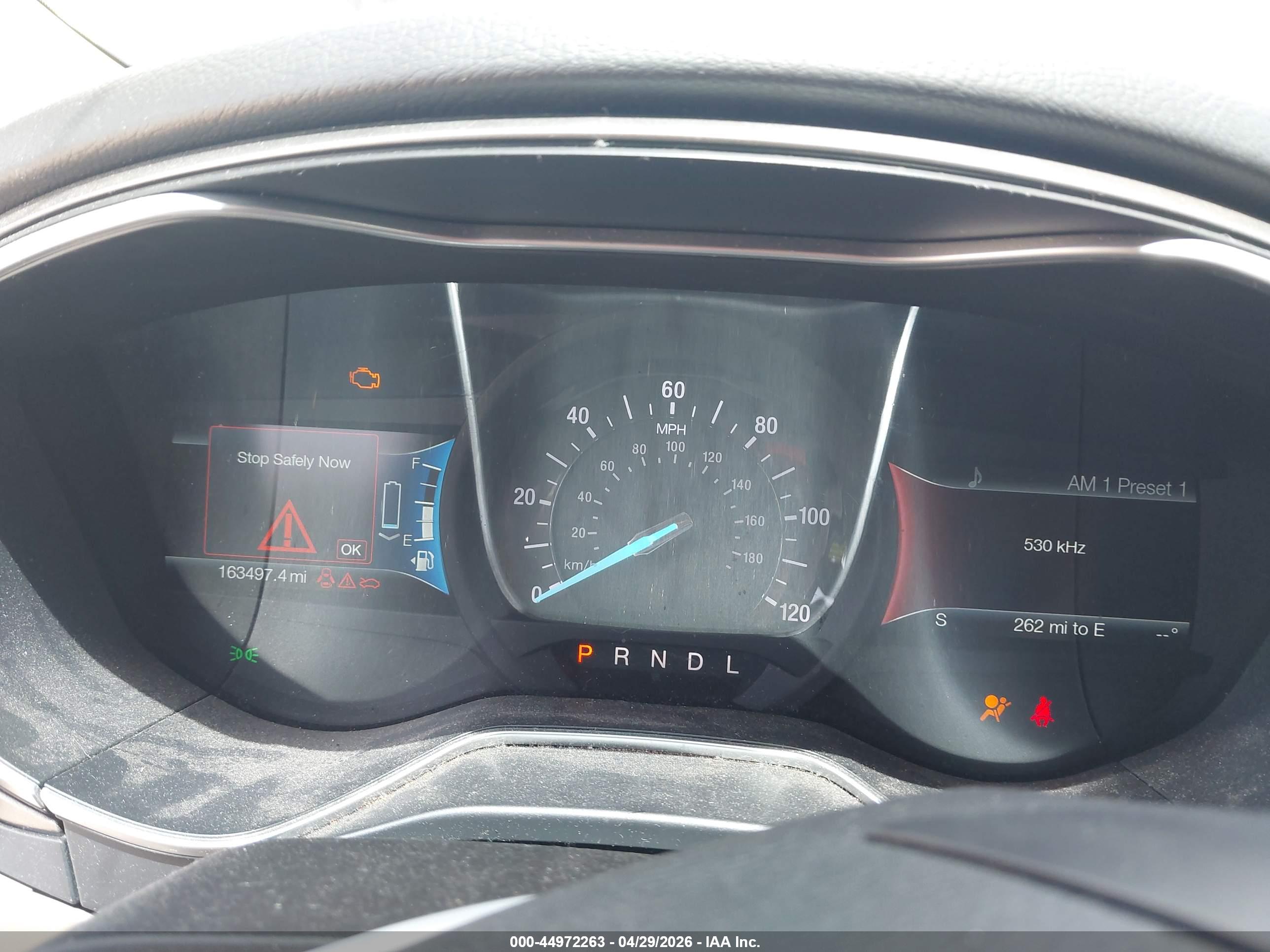 FORD FUSION image 7
