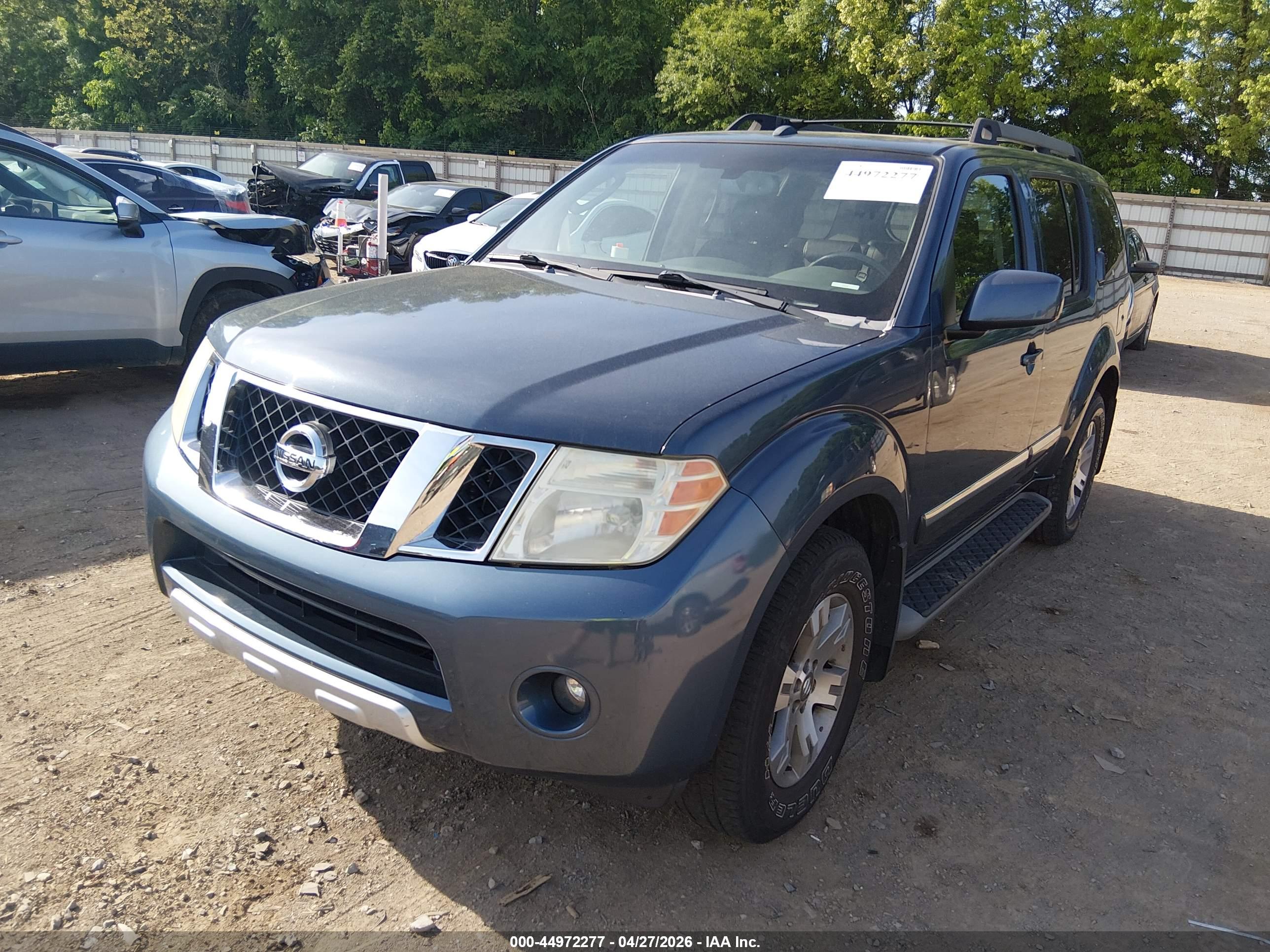 NISSAN PATHFINDER image 6