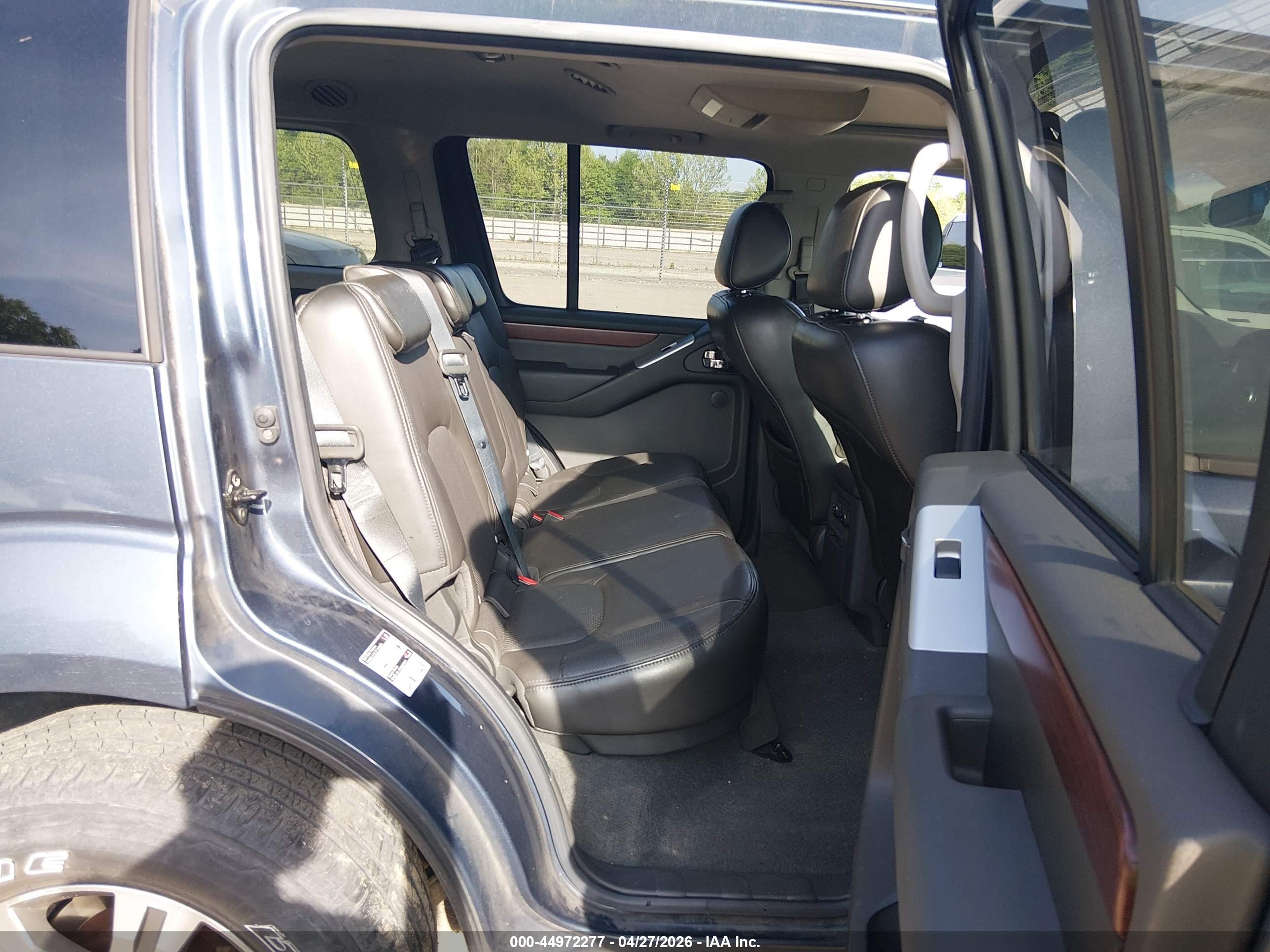 NISSAN PATHFINDER image 8