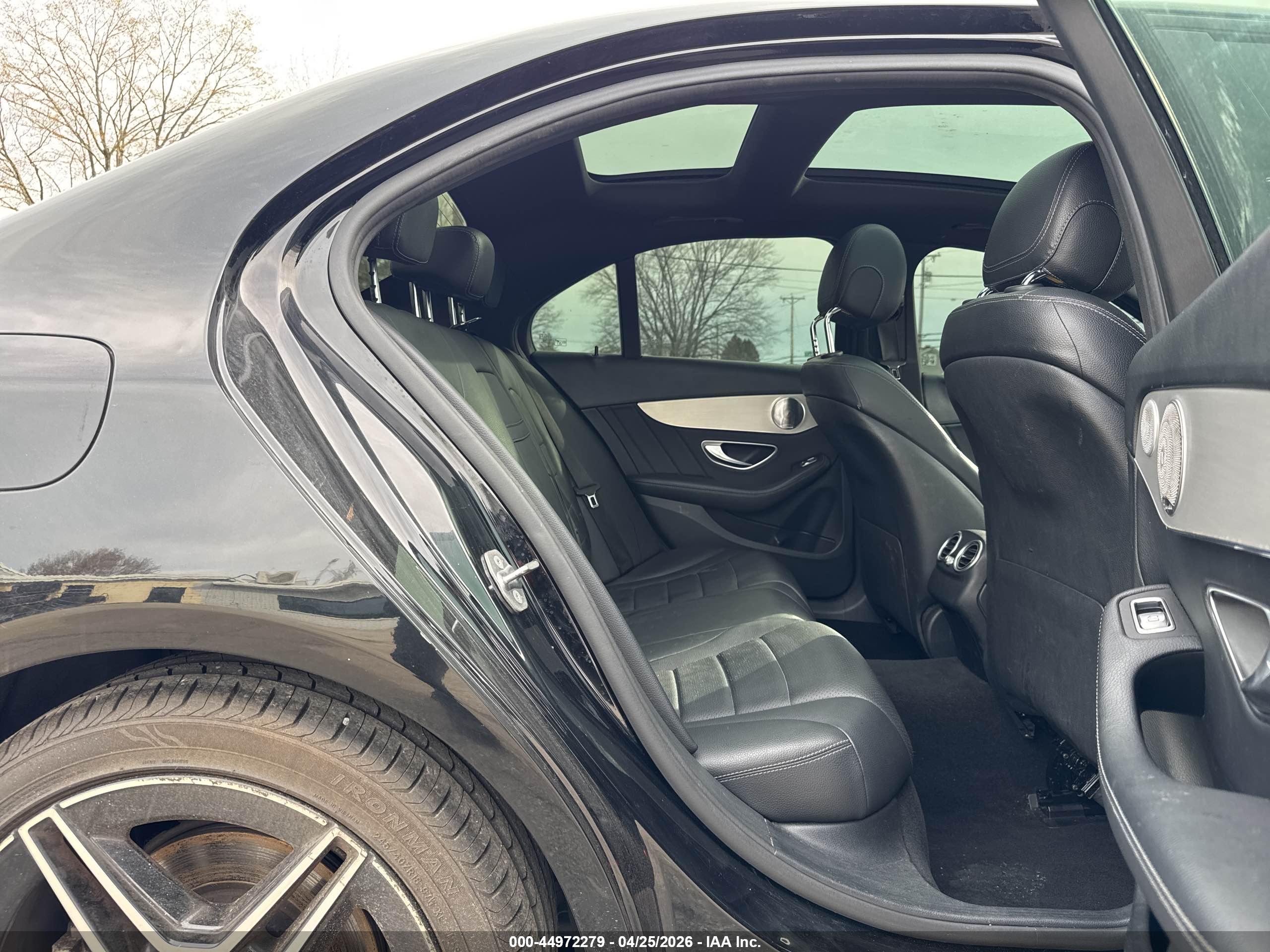 MERCEDES-BENZ C image 6