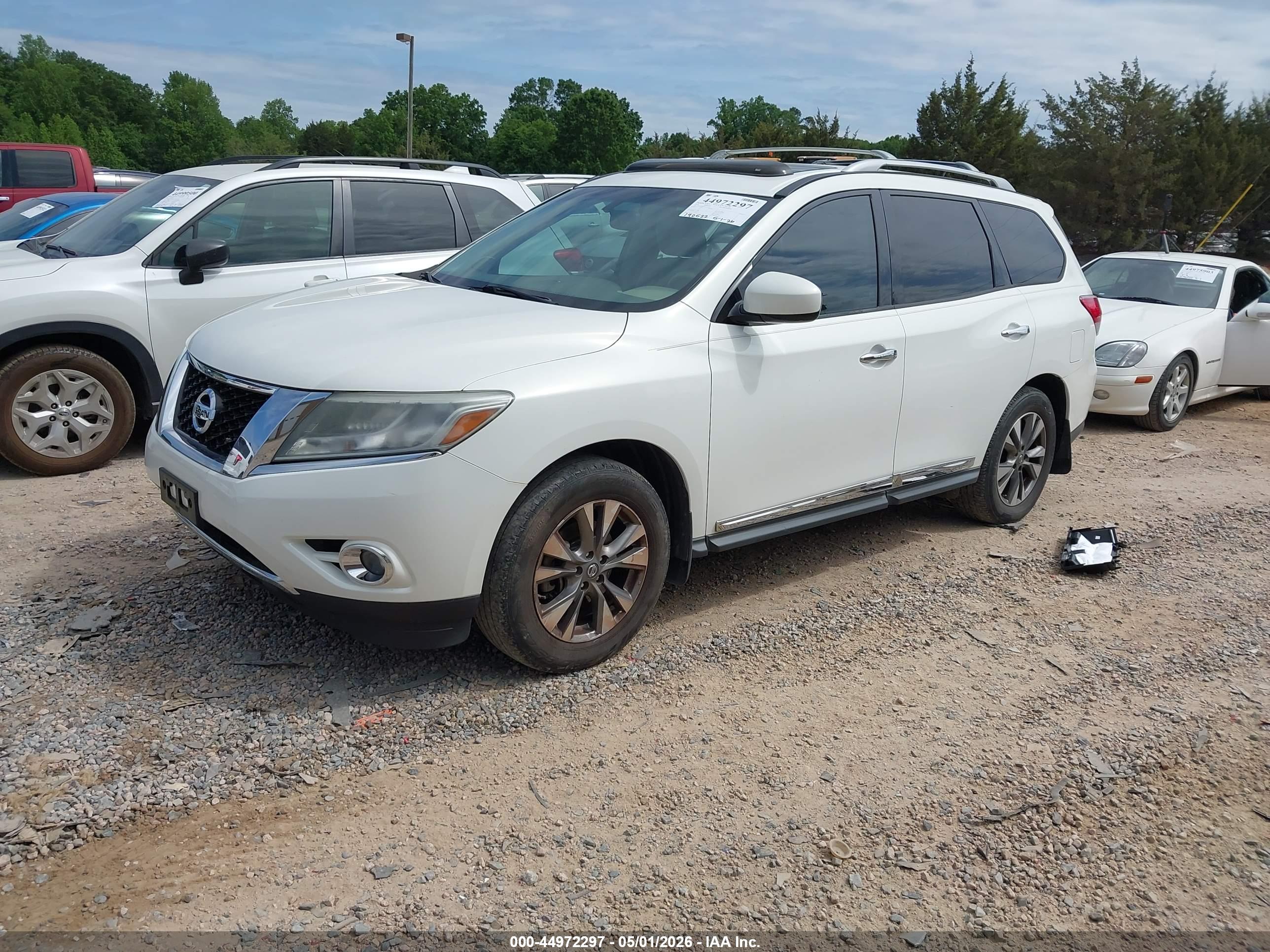 NISSAN PATHFINDER image 2
