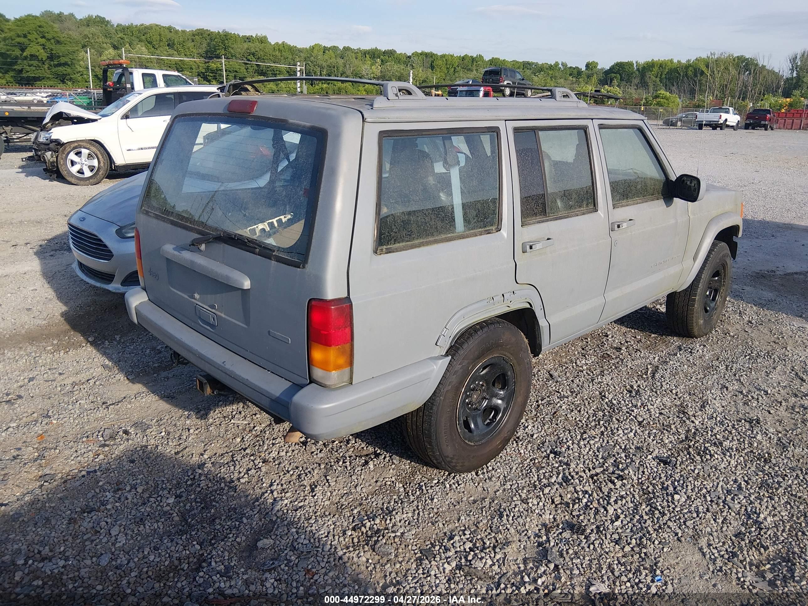 JEEP CHEROKEE image 4