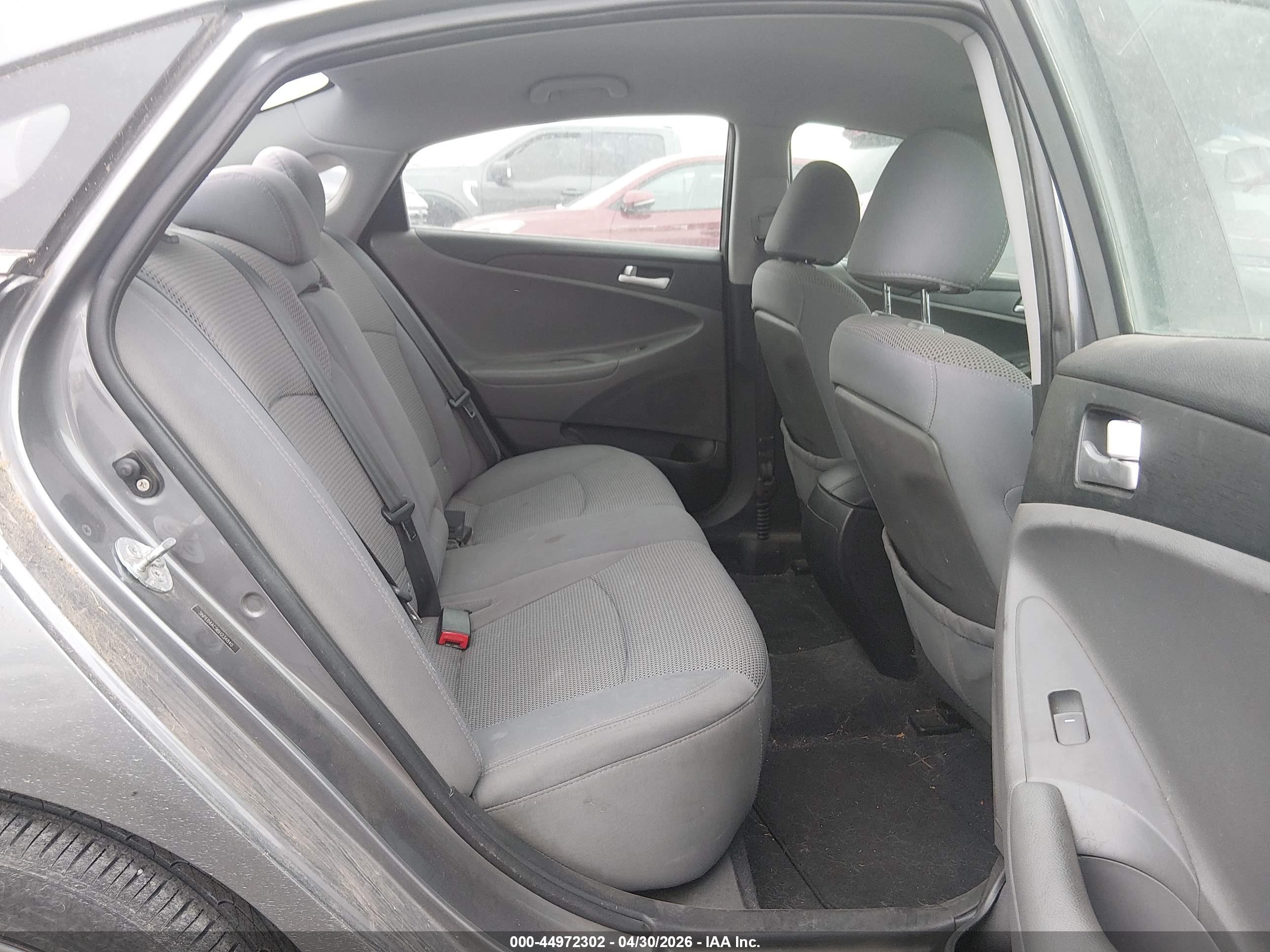 HYUNDAI SONATA image 8