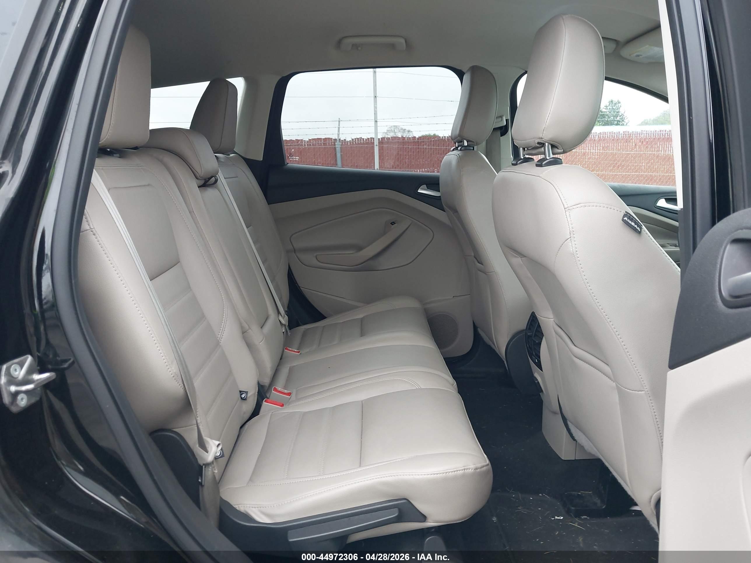 FORD ESCAPE image 8