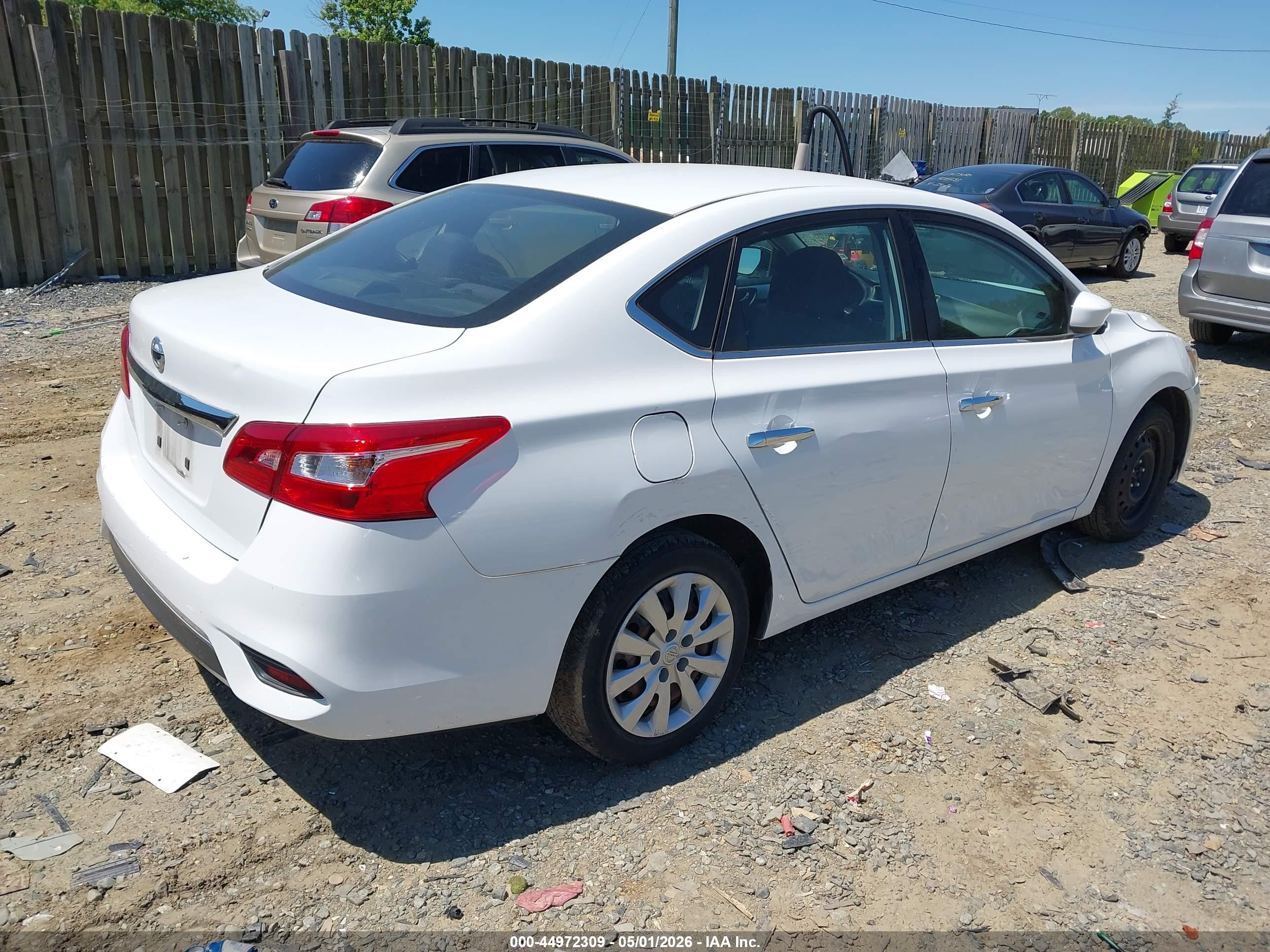 NISSAN SENTRA image 4