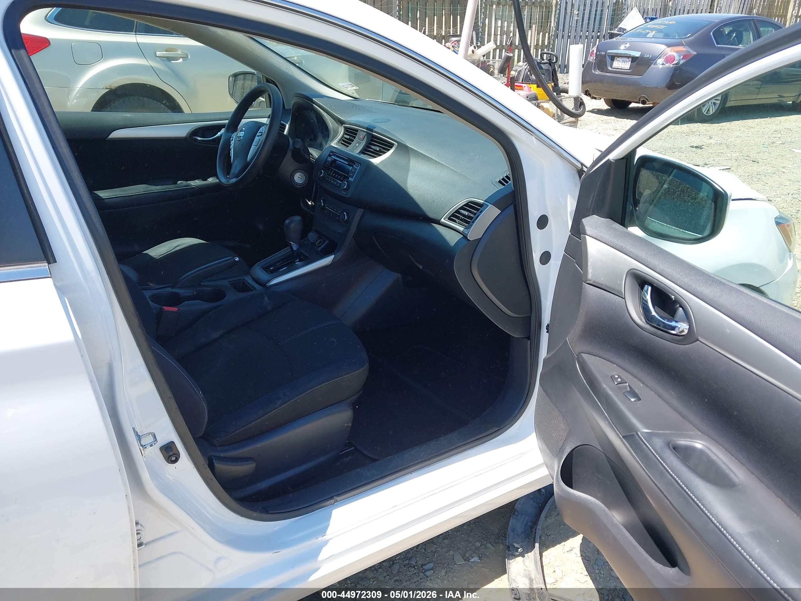 NISSAN SENTRA image 5