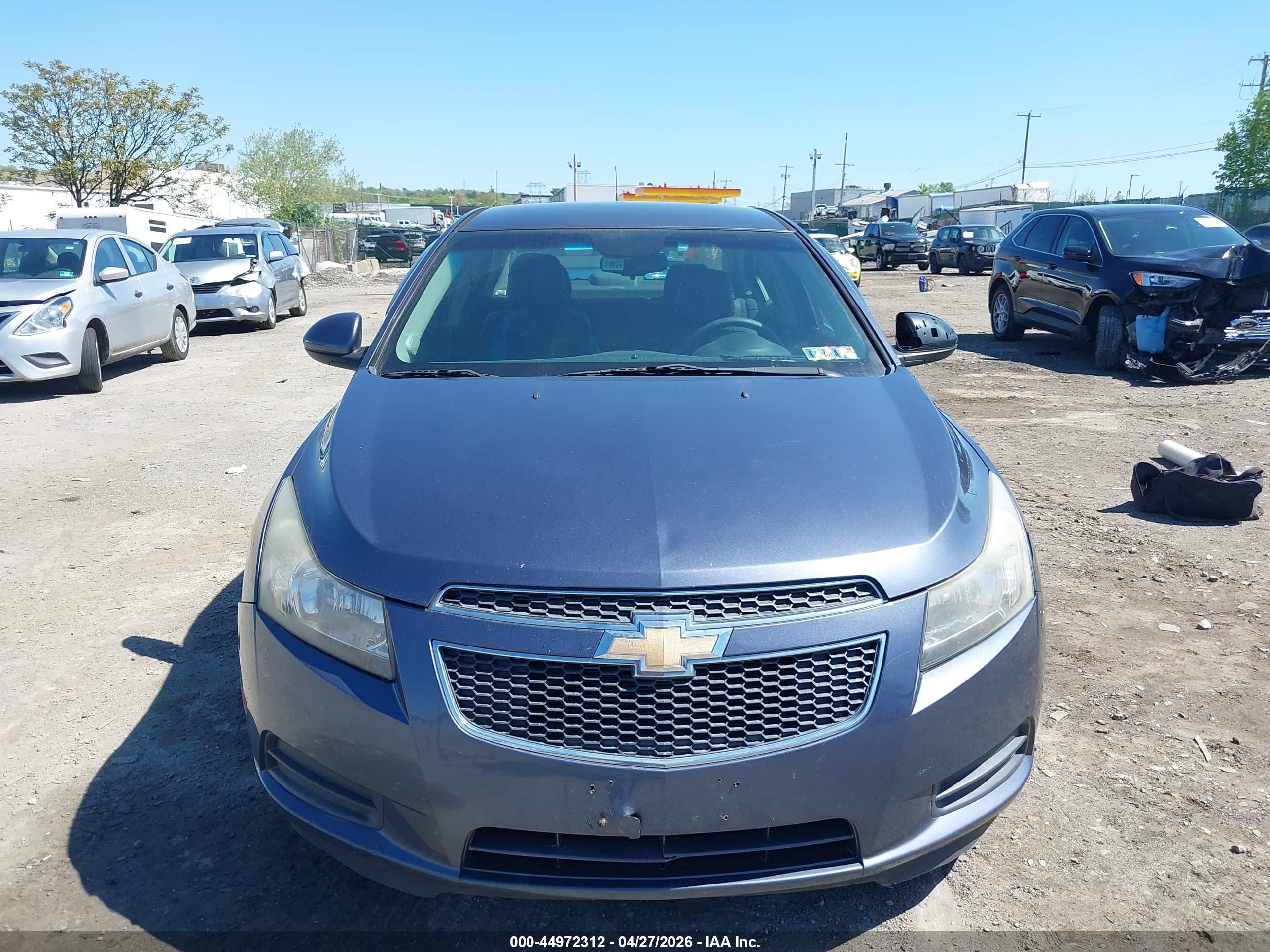 CHEVROLET CRUZE image 6