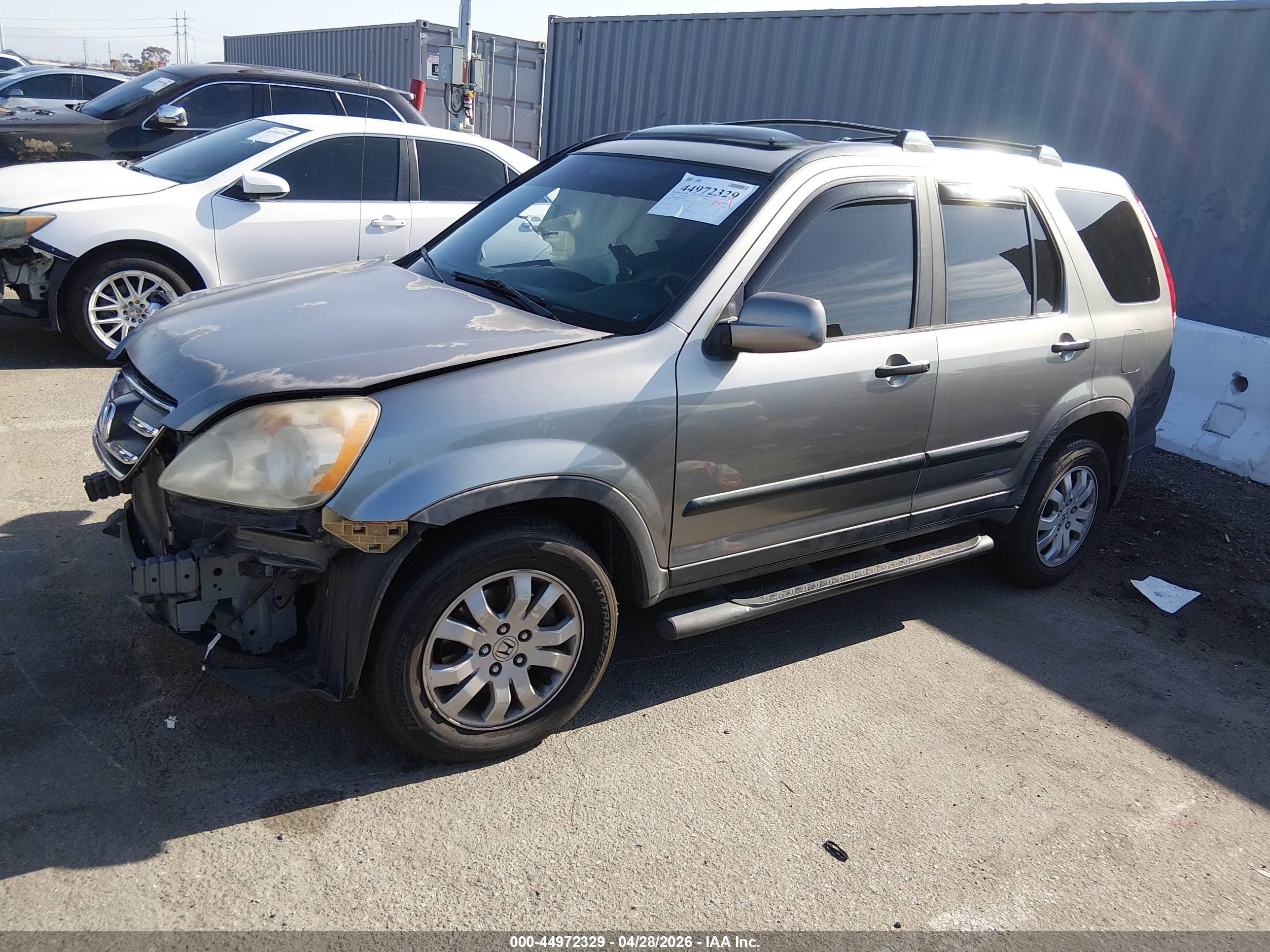 HONDA CR-V image 2