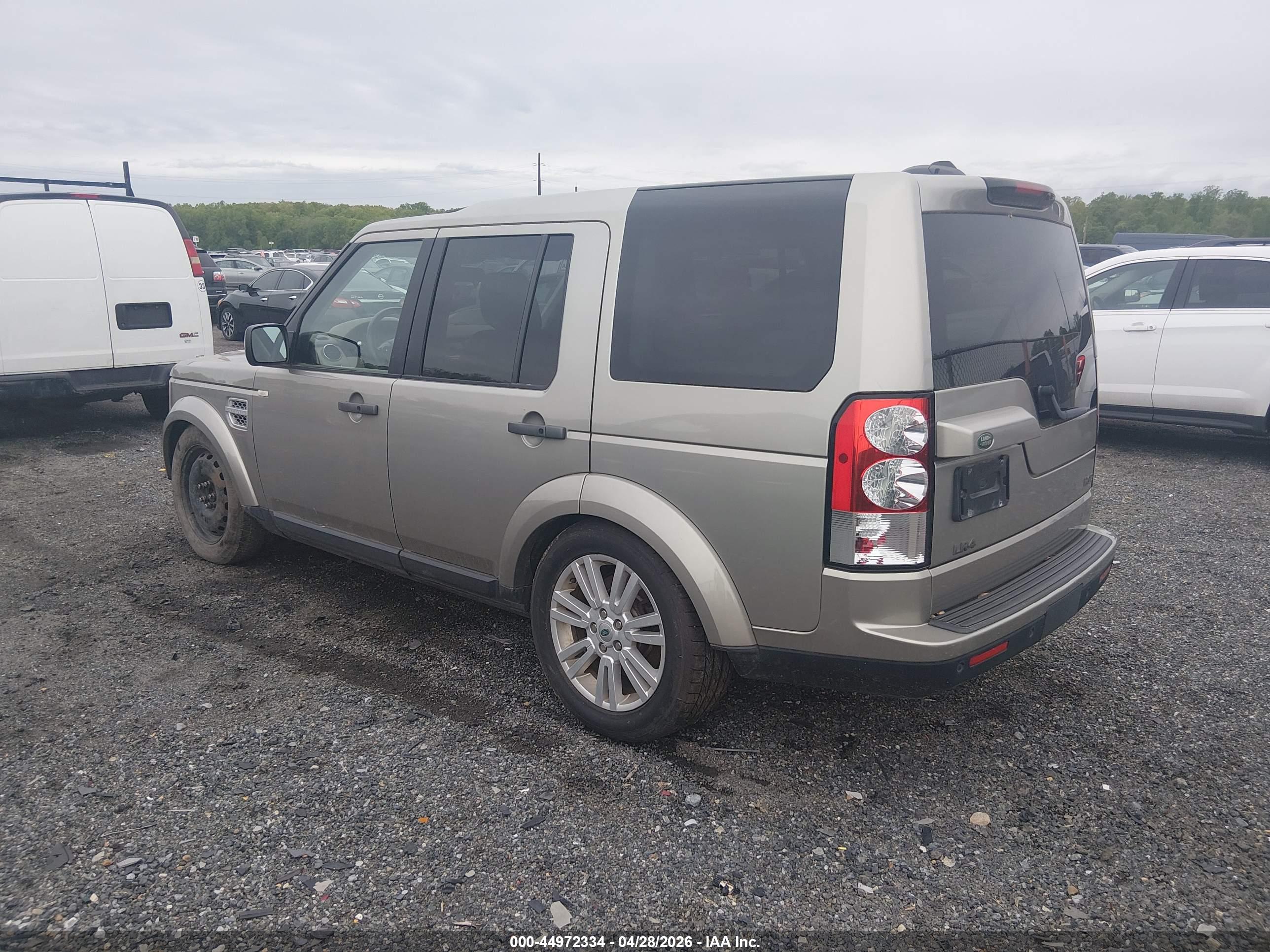 LAND ROVER image 3