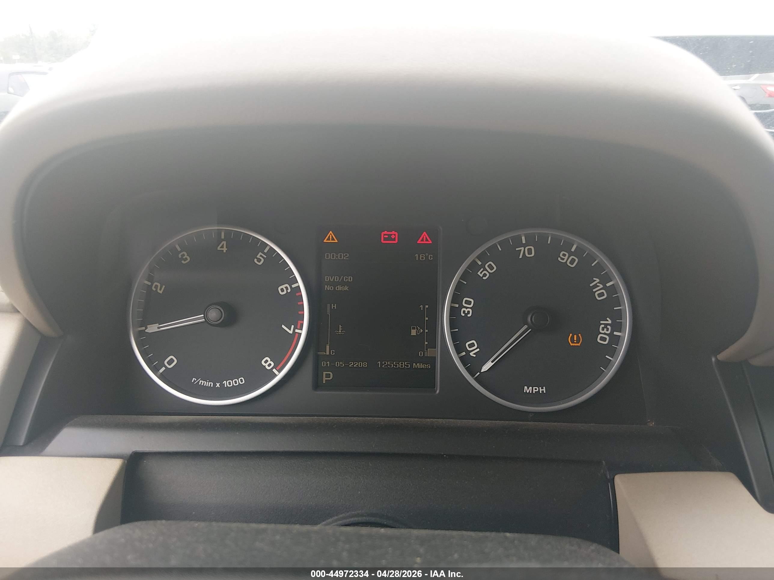 LAND ROVER image 7