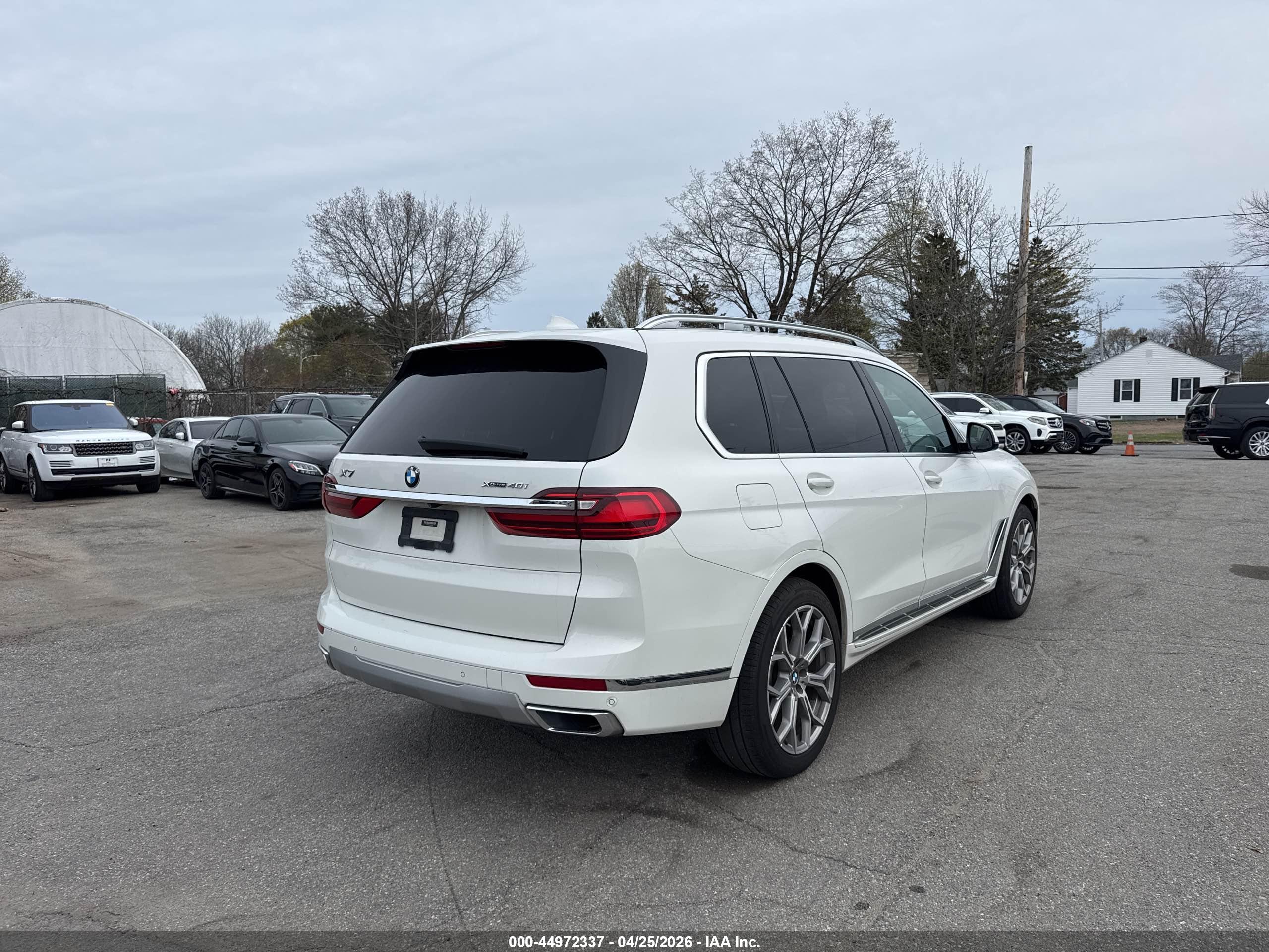 BMW X7 image 4