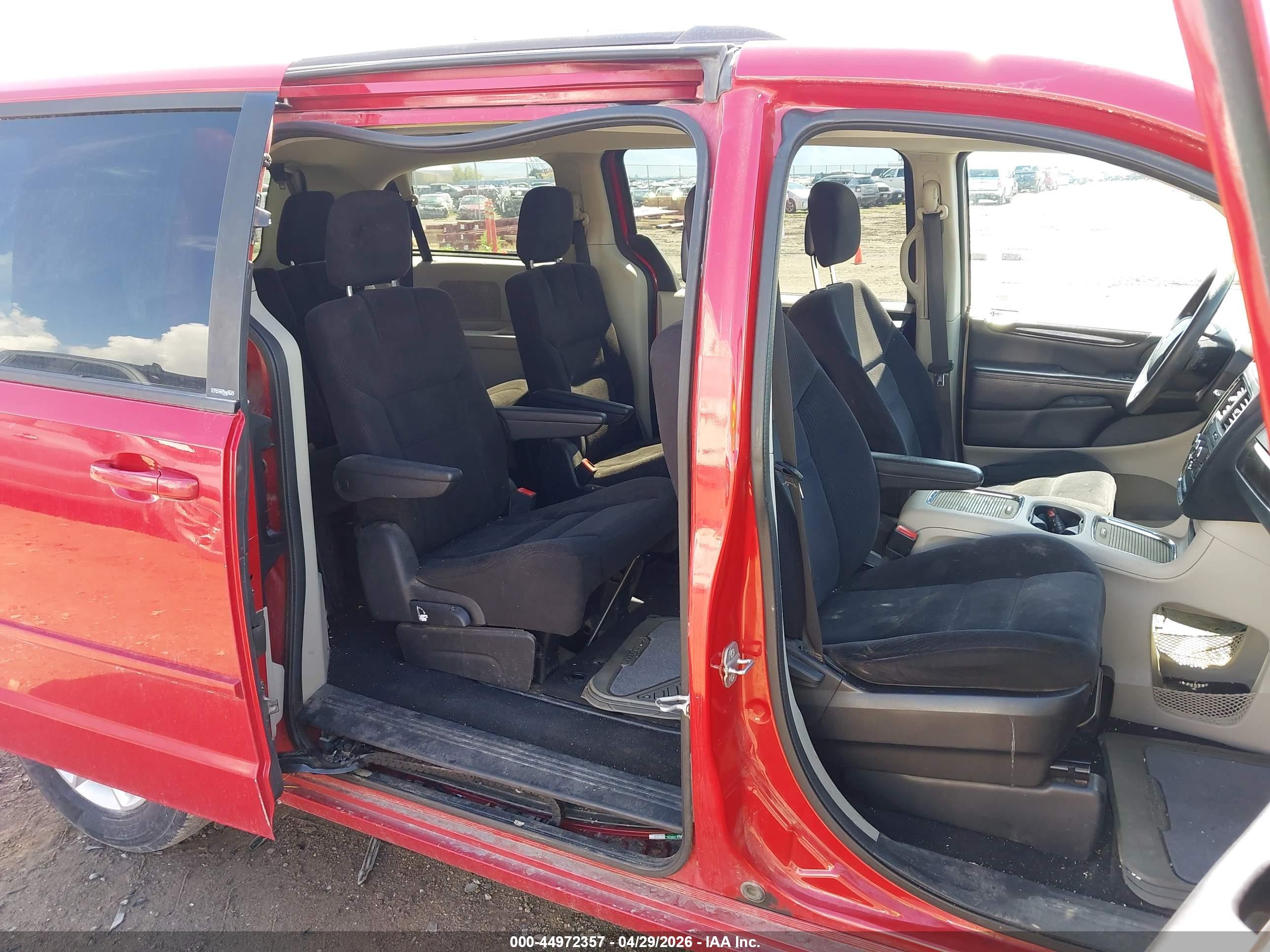 DODGE GRAND image 8